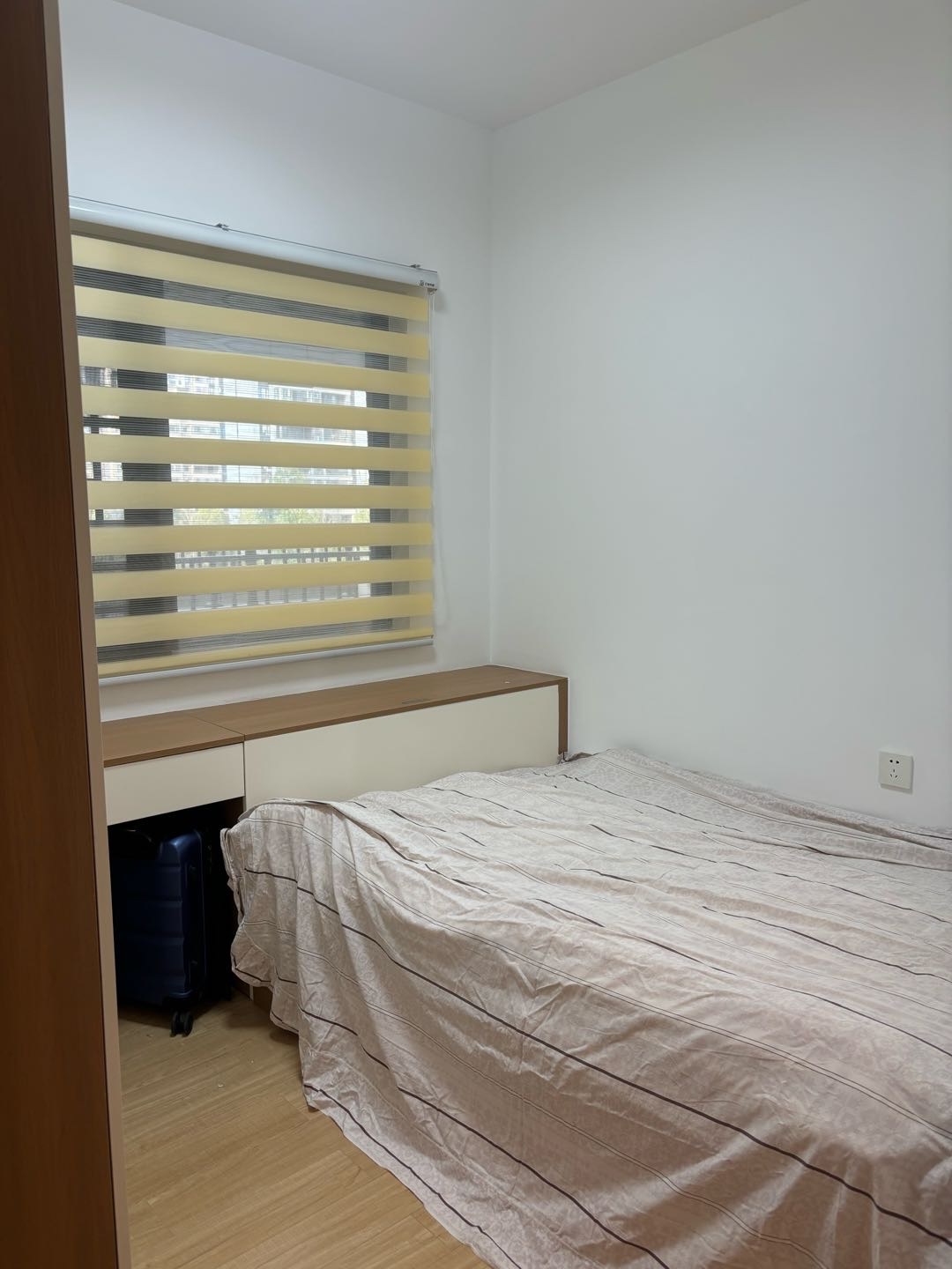 敏捷上城·精装修三室两厅·拎包入住1800/月