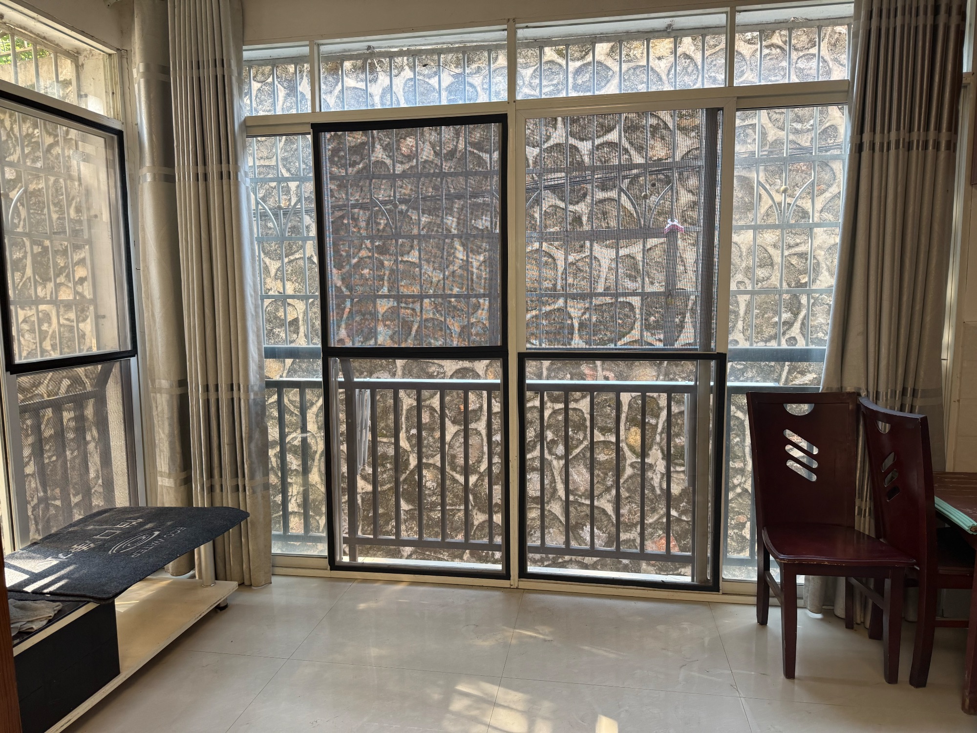 景秀花园北·好房出租·精装修三室两厅·租1500/月