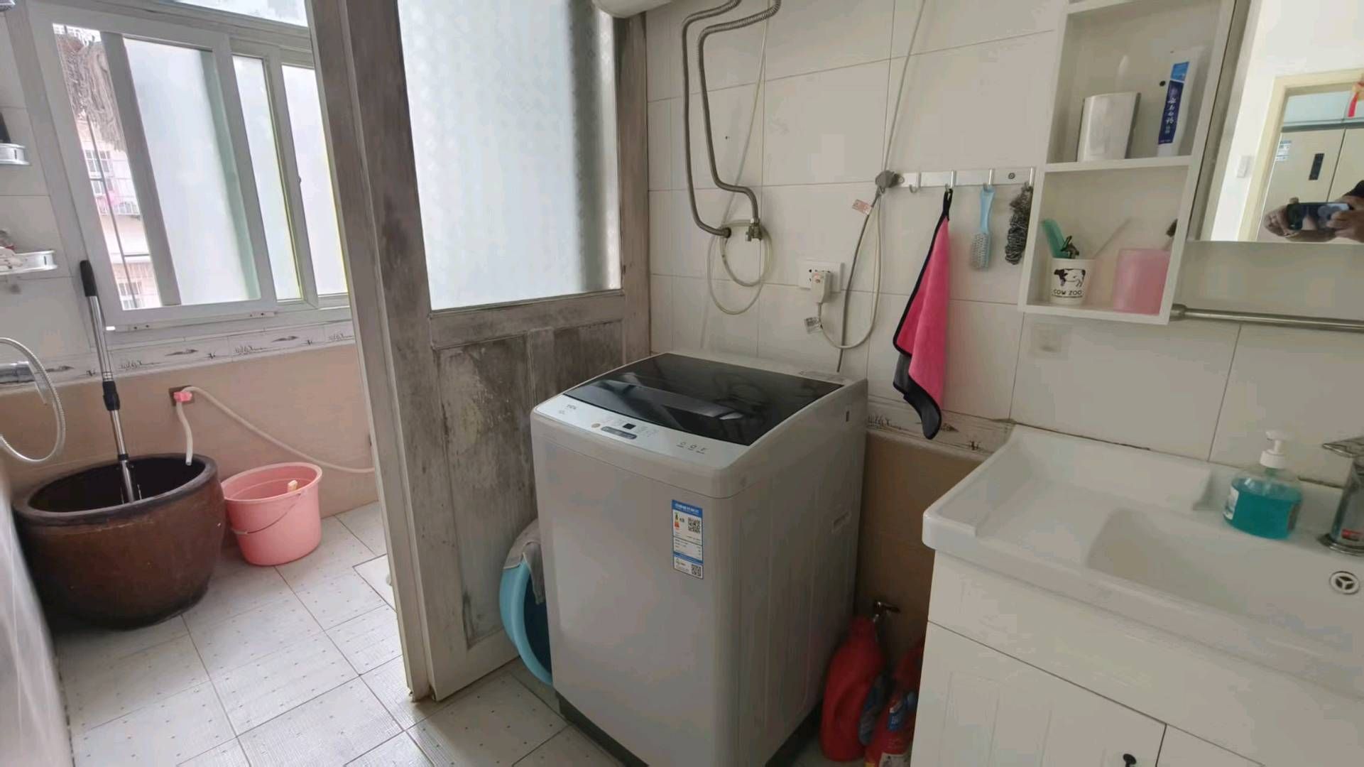 天佑小区·4楼·精装修三室两厅·有证36.8万包过户