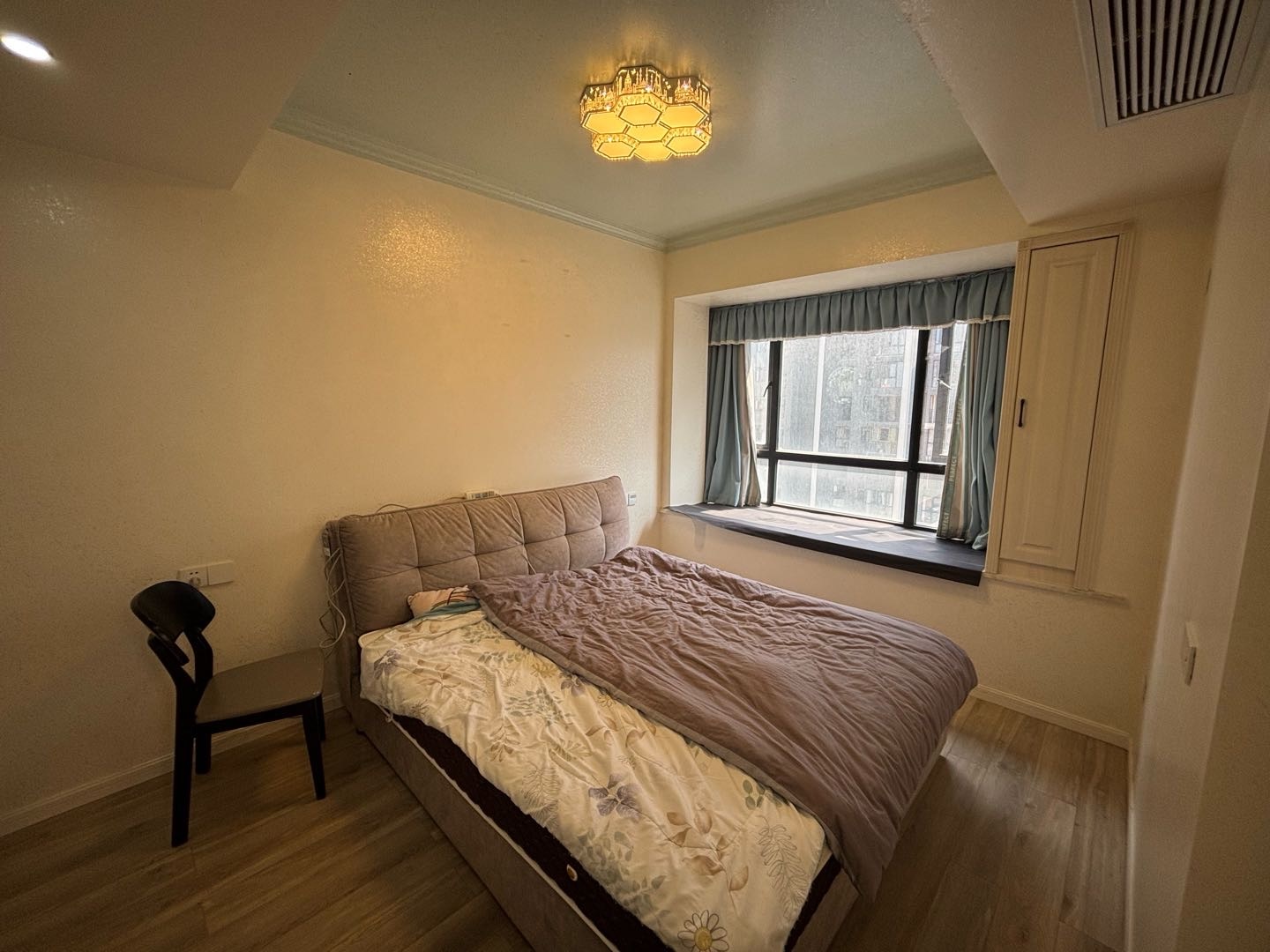 雍景新城·三室两厅·周边配套齐全·拎包入住·现在跌价49.5万