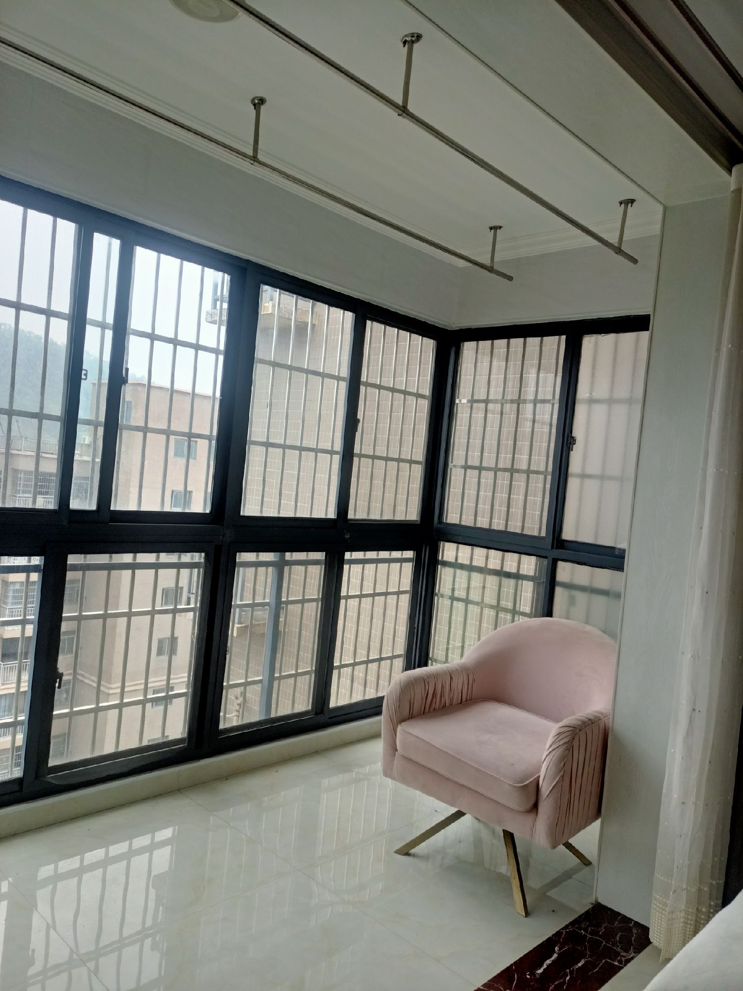 景峰尚城·精装修3室2厅2卫·可以拎包入住1800/月