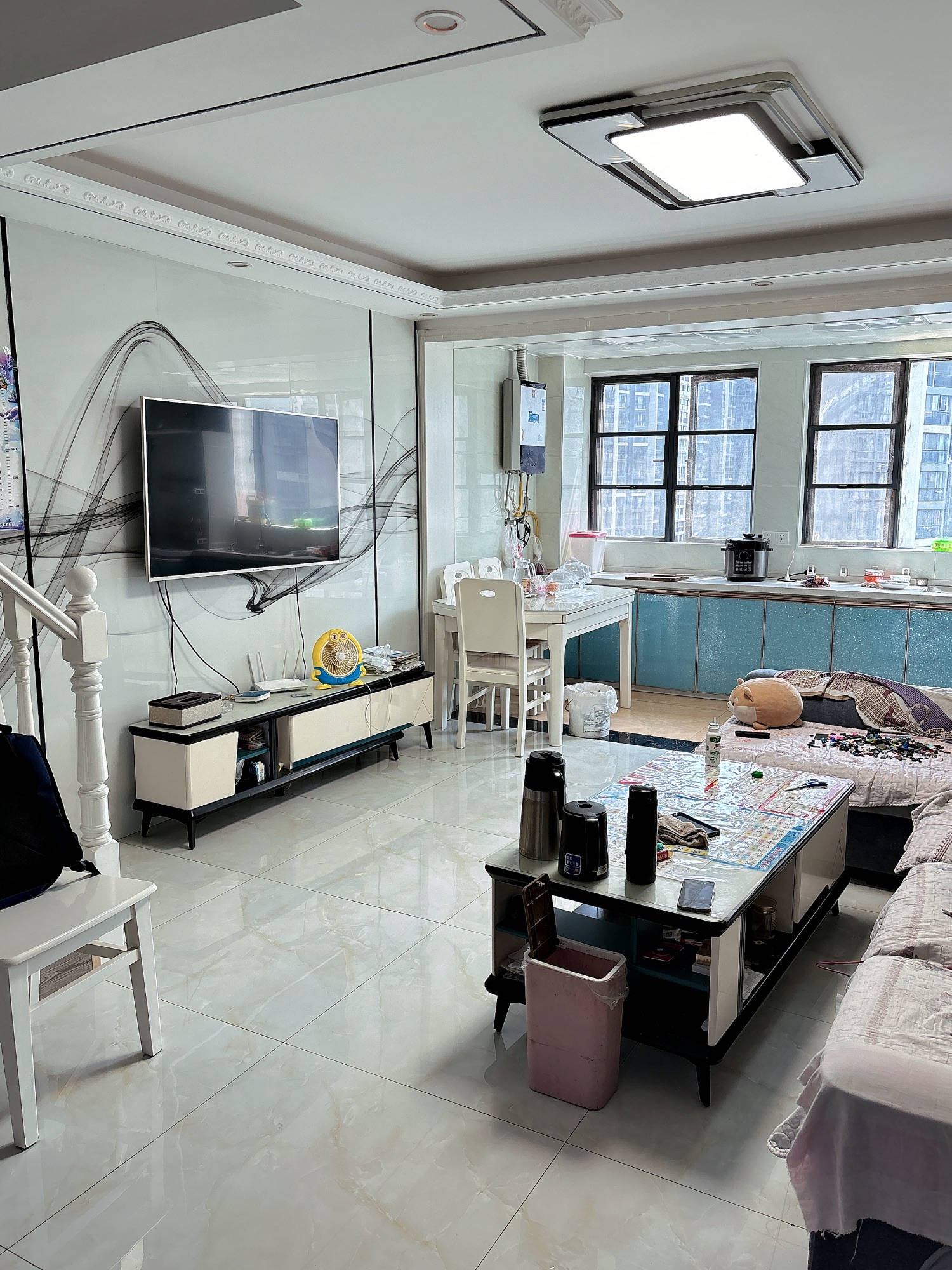 高铁名居复式楼·装修好·拎包入住·三房两厅急售：28万