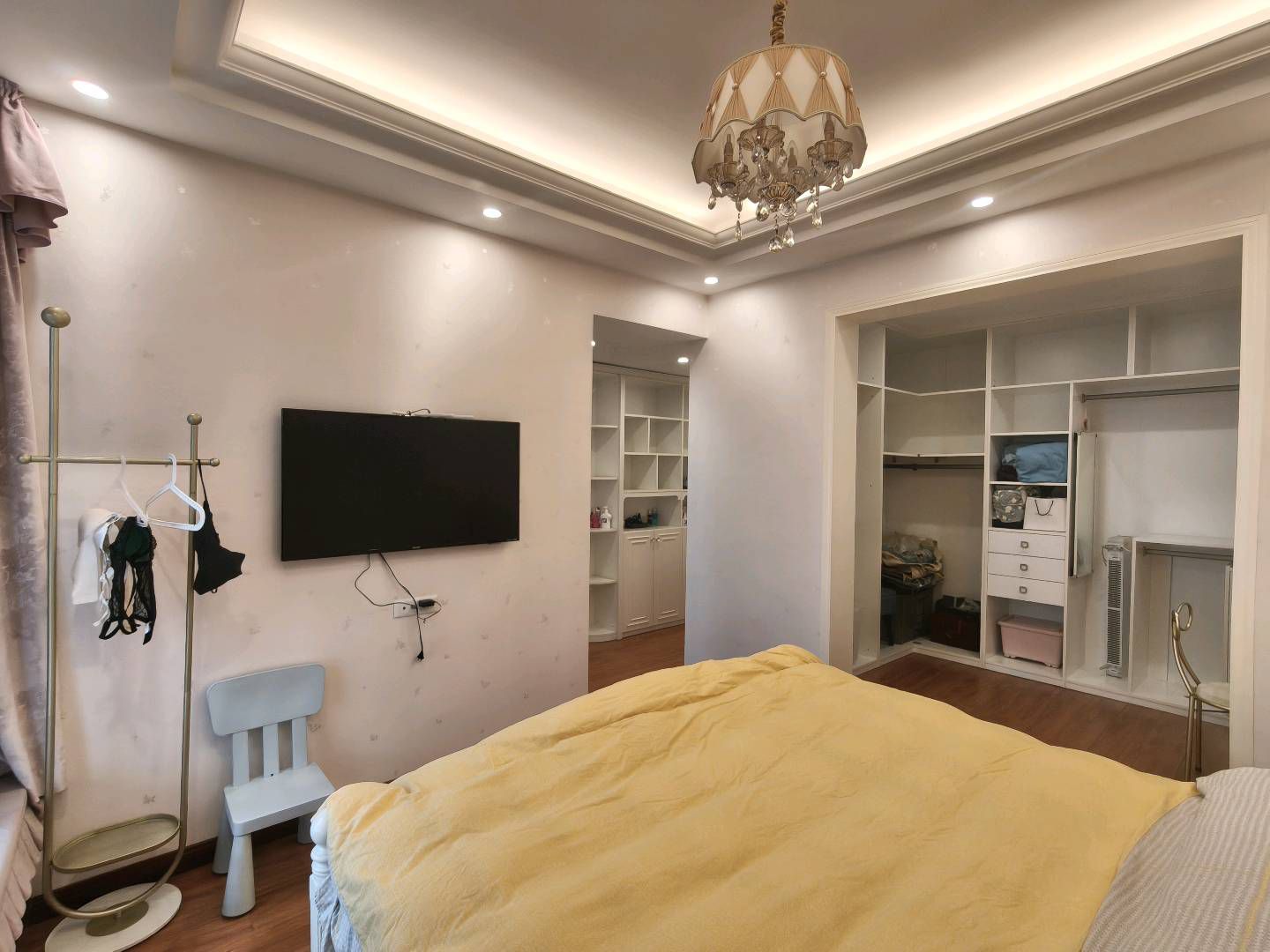 高铁片区·两室两厅·全新装手次租·拎包入住/1600月