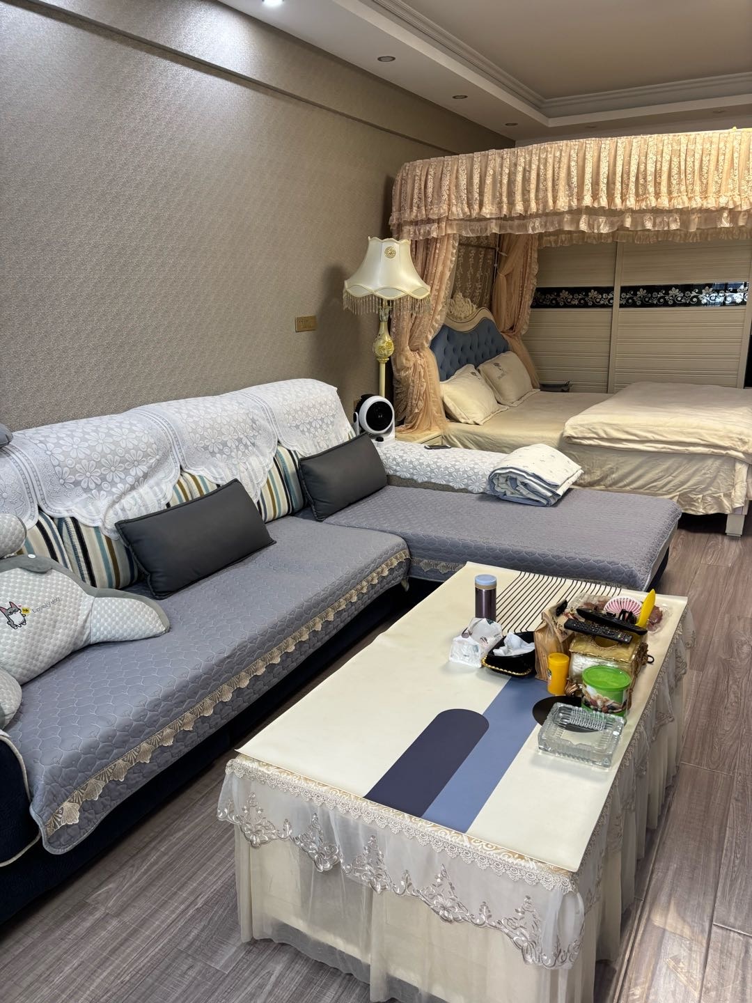 国贸大厦·精装修大公寓·60平·所见即所得·只卖28.8万