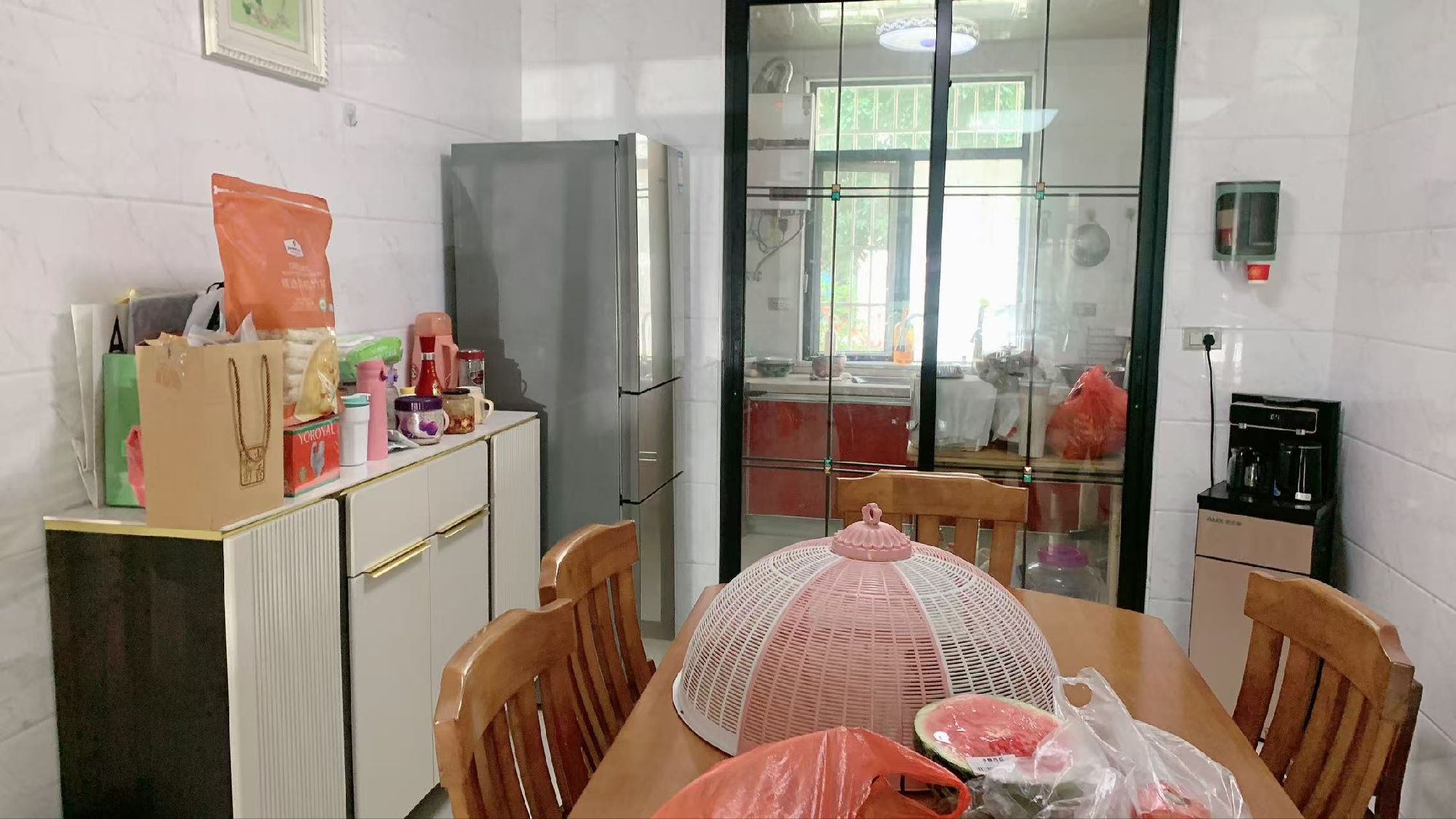 郡都一楼·新装修·品质很好·现诚意出售45万