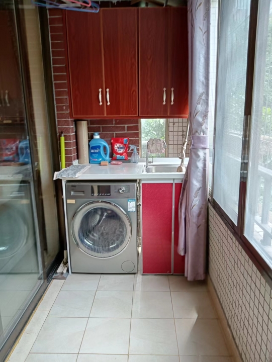 万泰华府·电梯洋房·两室两厅·拎包入住1600/月