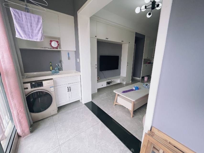 赤壁印象精装修·一室一厅·打包出租1200/月