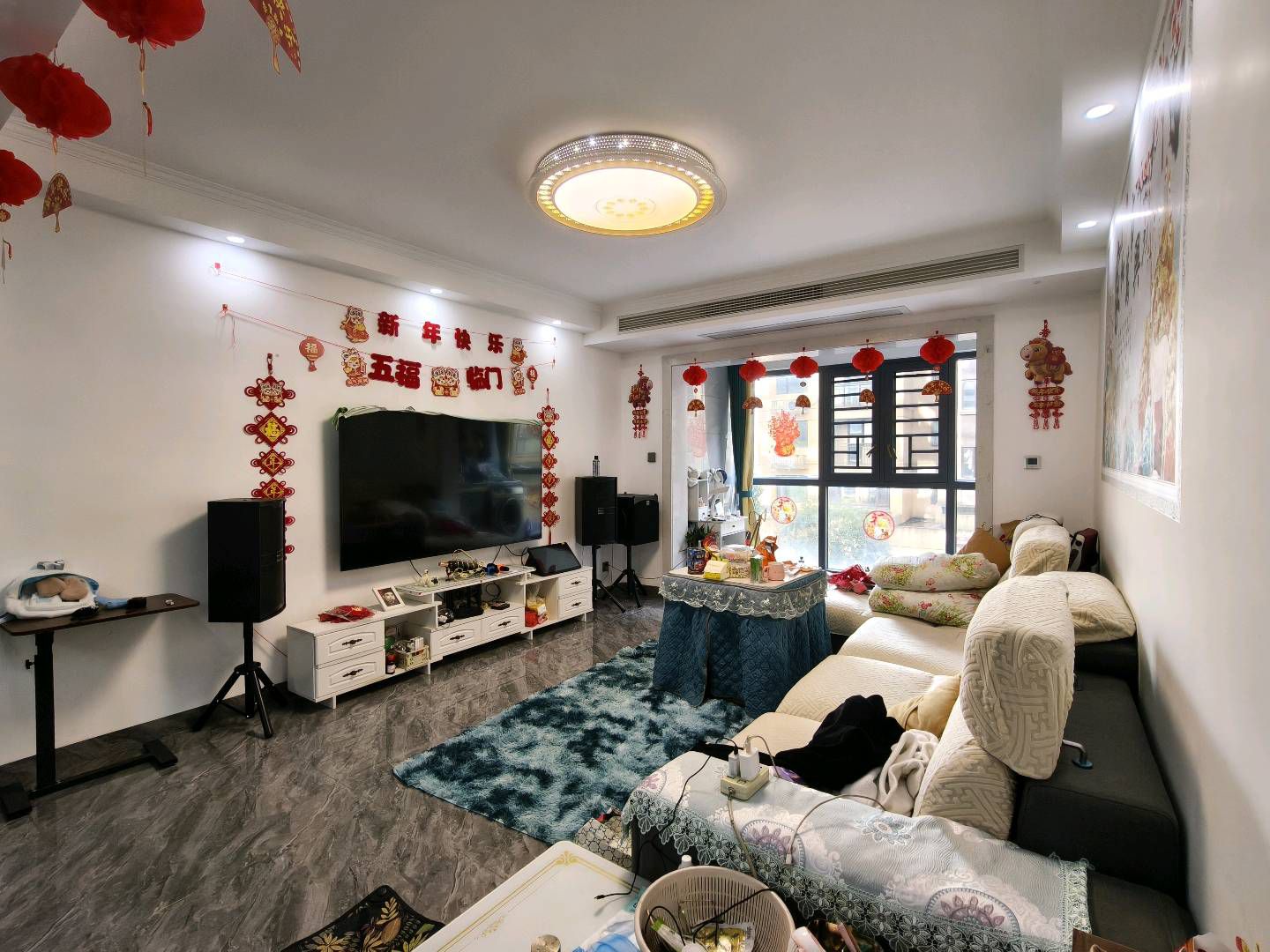 秀兰御府·小高层的3楼·精装修·有证48万