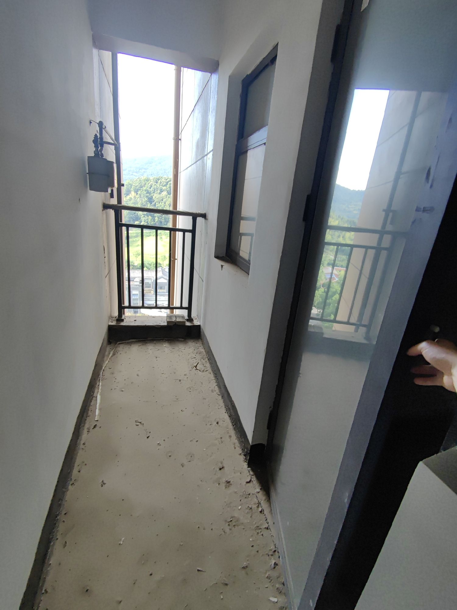 赤壁印象5号公馆·稀缺两室两厅·毛坯房35万