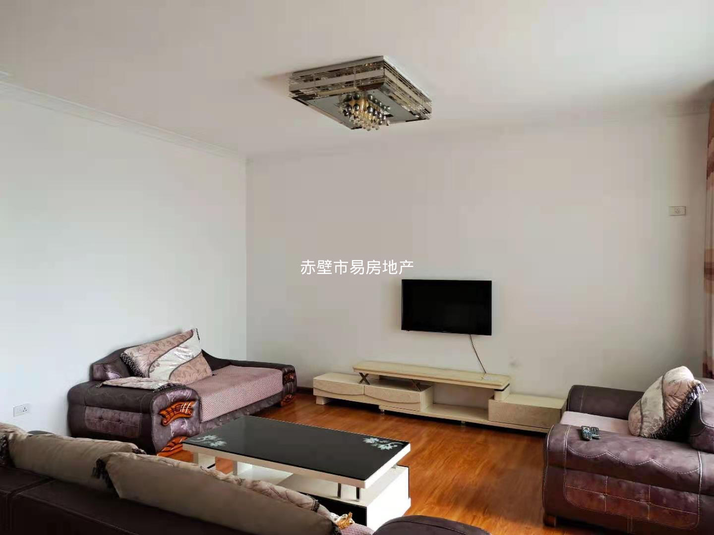銀河花園城·一橋河邊電梯房·三居室·只需拎包入住1500/月