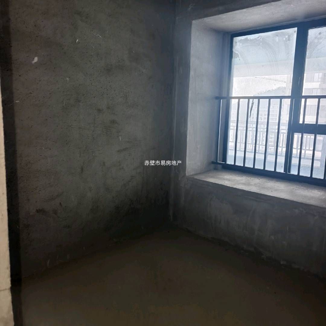 赤壁云尚·118平·三室两厅·专梯专户·证满二55万