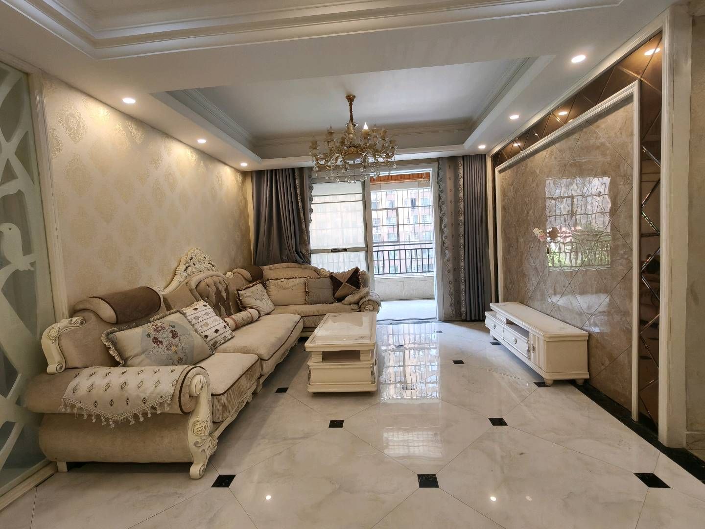 鹏程新都汇·101平方三室·户型方正·周边配套齐全·拎包入住售价：39.8