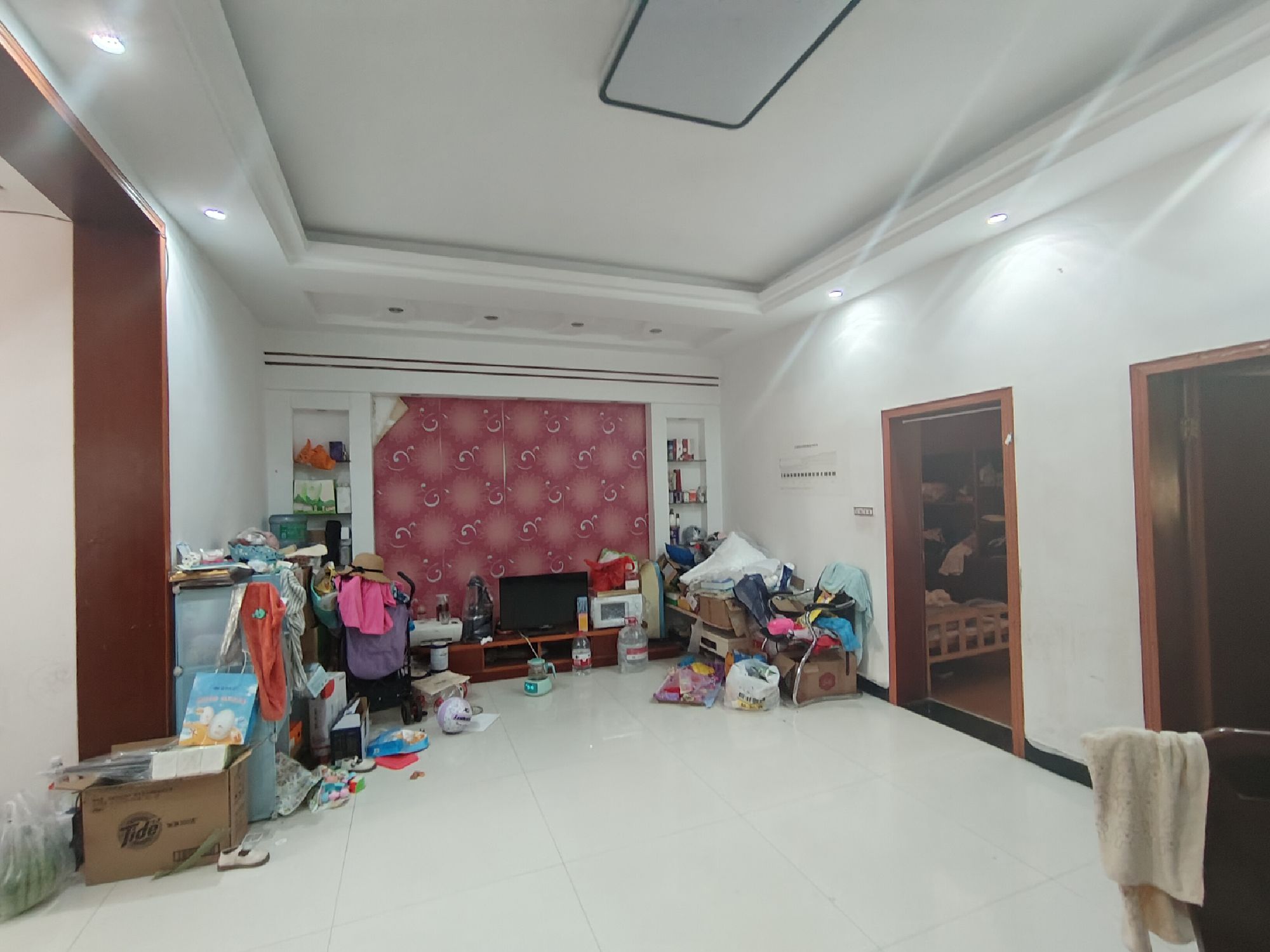 五中旁边陪读房·两室两厅·二楼·出租900/月