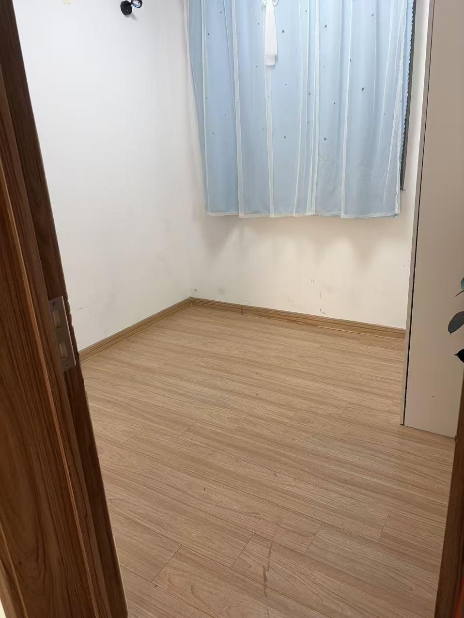 降价了，降价了，房东急售。赤壁碧桂园103平53.8万，全新装修，密码看房，看房电话18307150819
