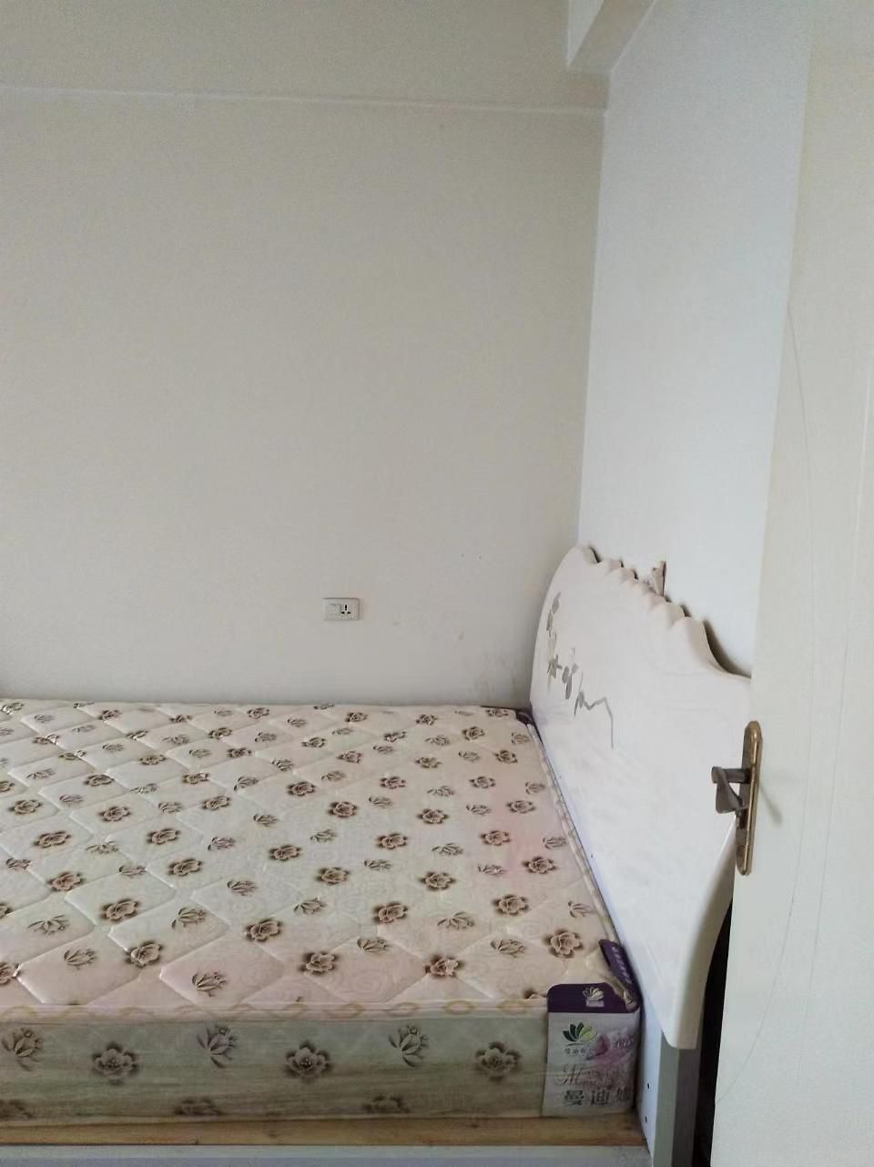 凯旋名都·两室一厅·证件齐全·价格低28万