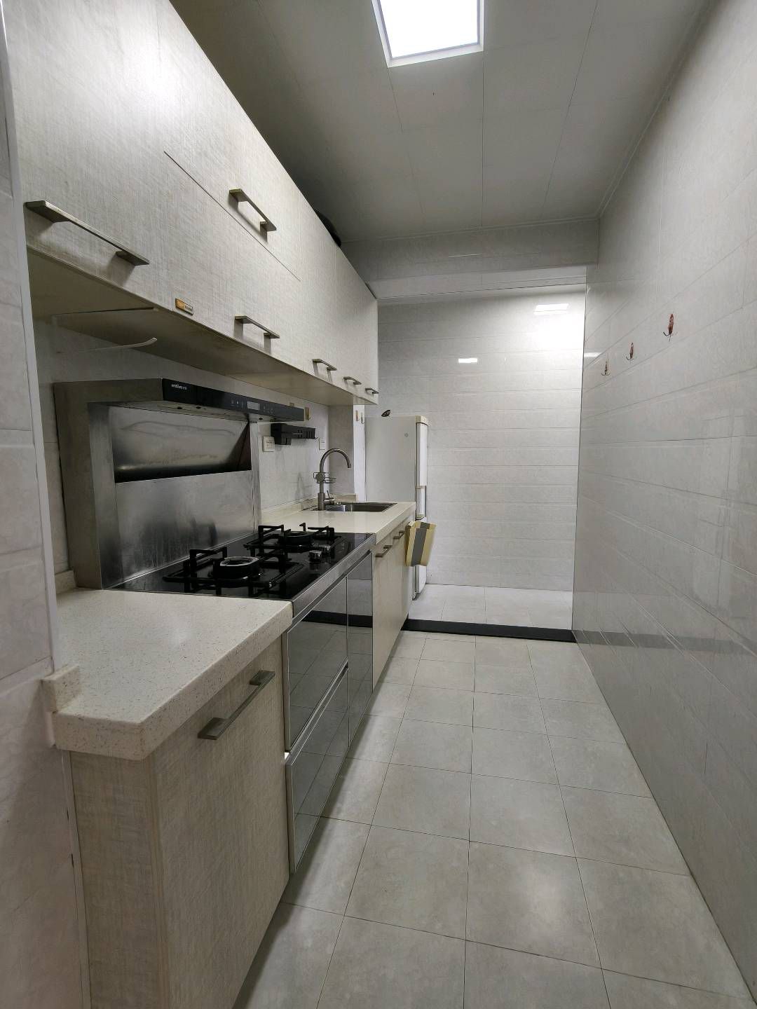 赤壁印象五号公馆·两室两厅·周边配套齐全·好楼层·售价：36.5万