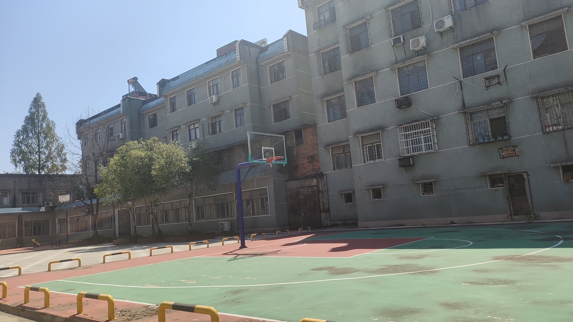 车埠高中附近电梯房，两室，15.5万，中间好楼层，证件齐全，看房方便，看房电话18307150819
