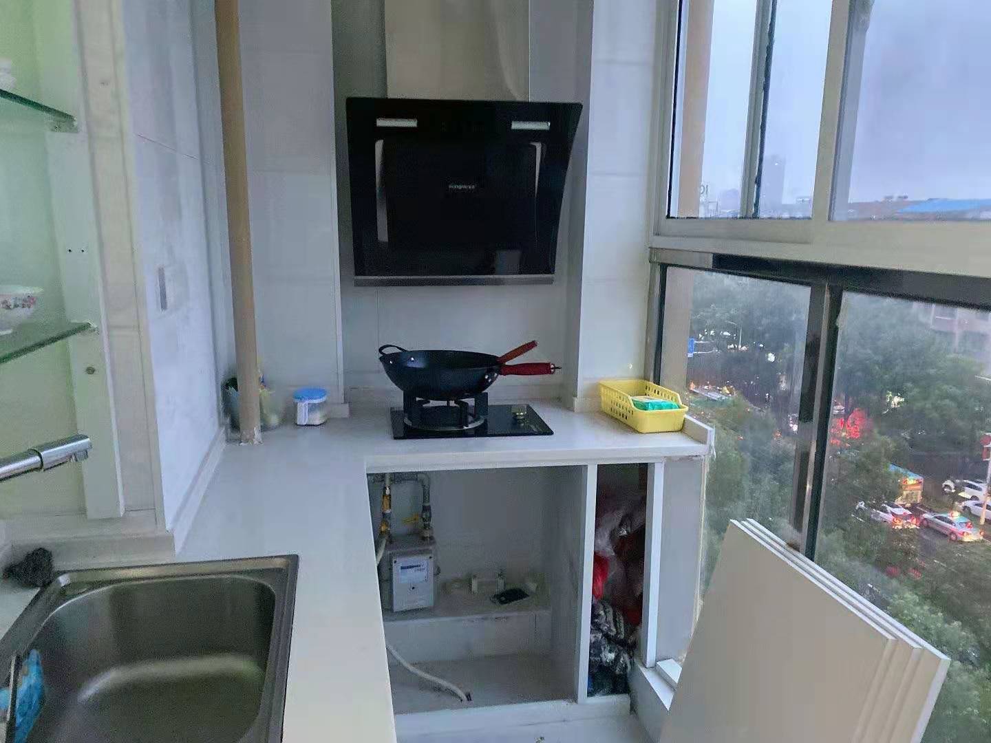 领秀城·一室一厅·拎包入住售：25万