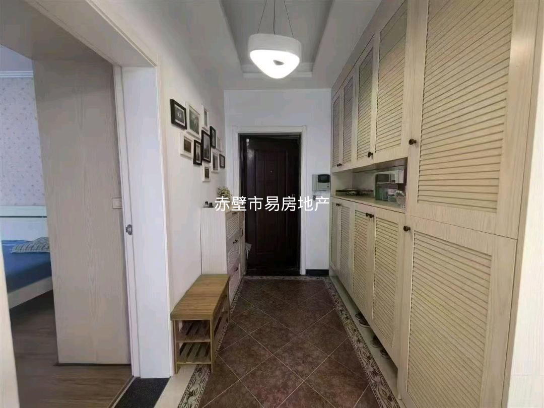 博园小区·120平方三房·拎包入住/1300月