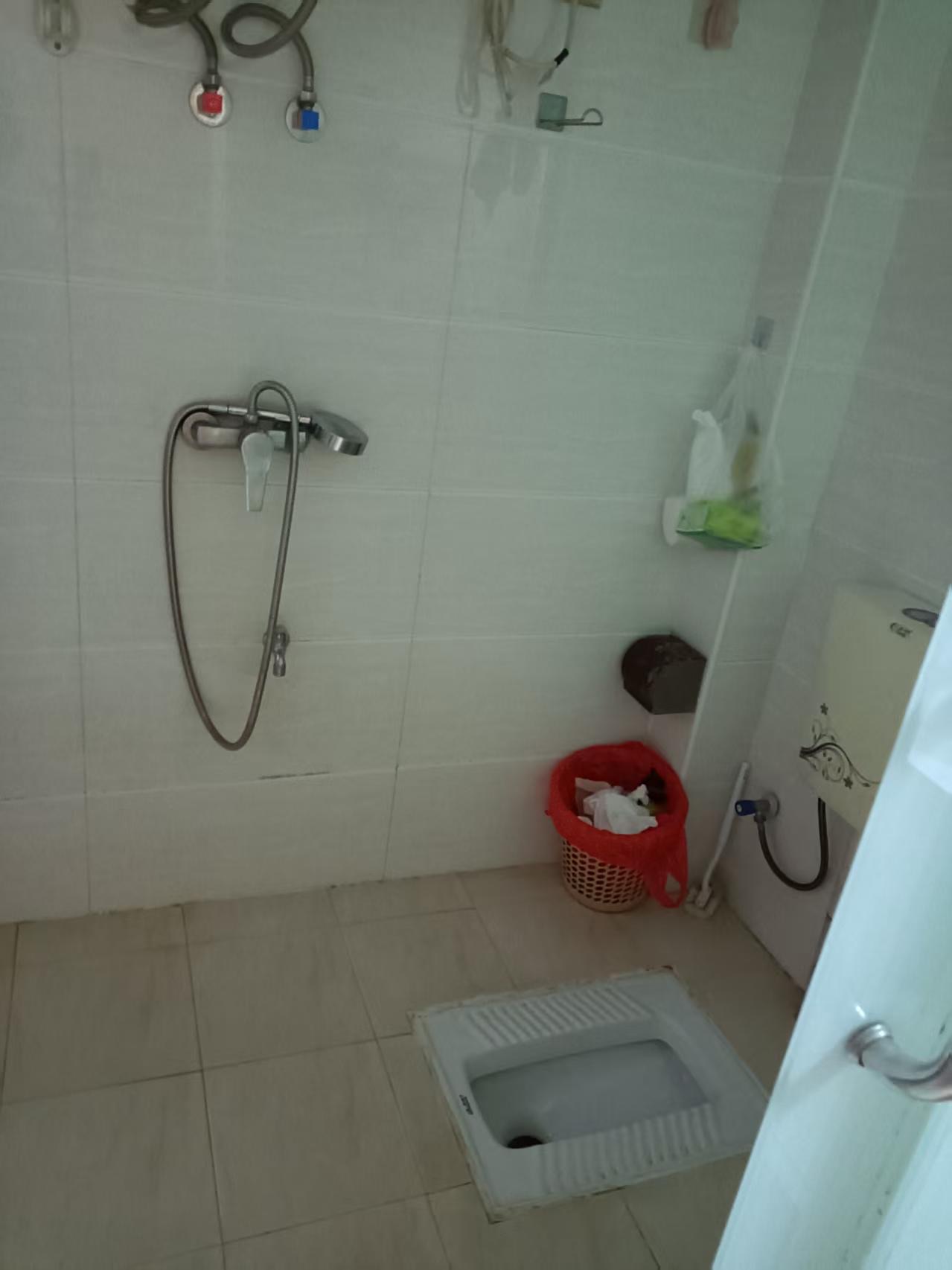 永邦欧洲城·步梯三楼·精装修三室两厅·出租1500/月