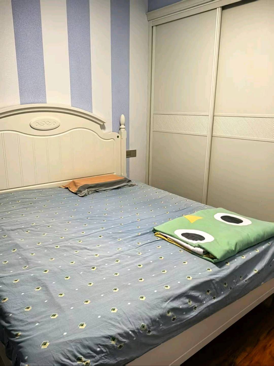 碧桂园翡翠湾·全新装修三房·小高层·拎包入住售：61万