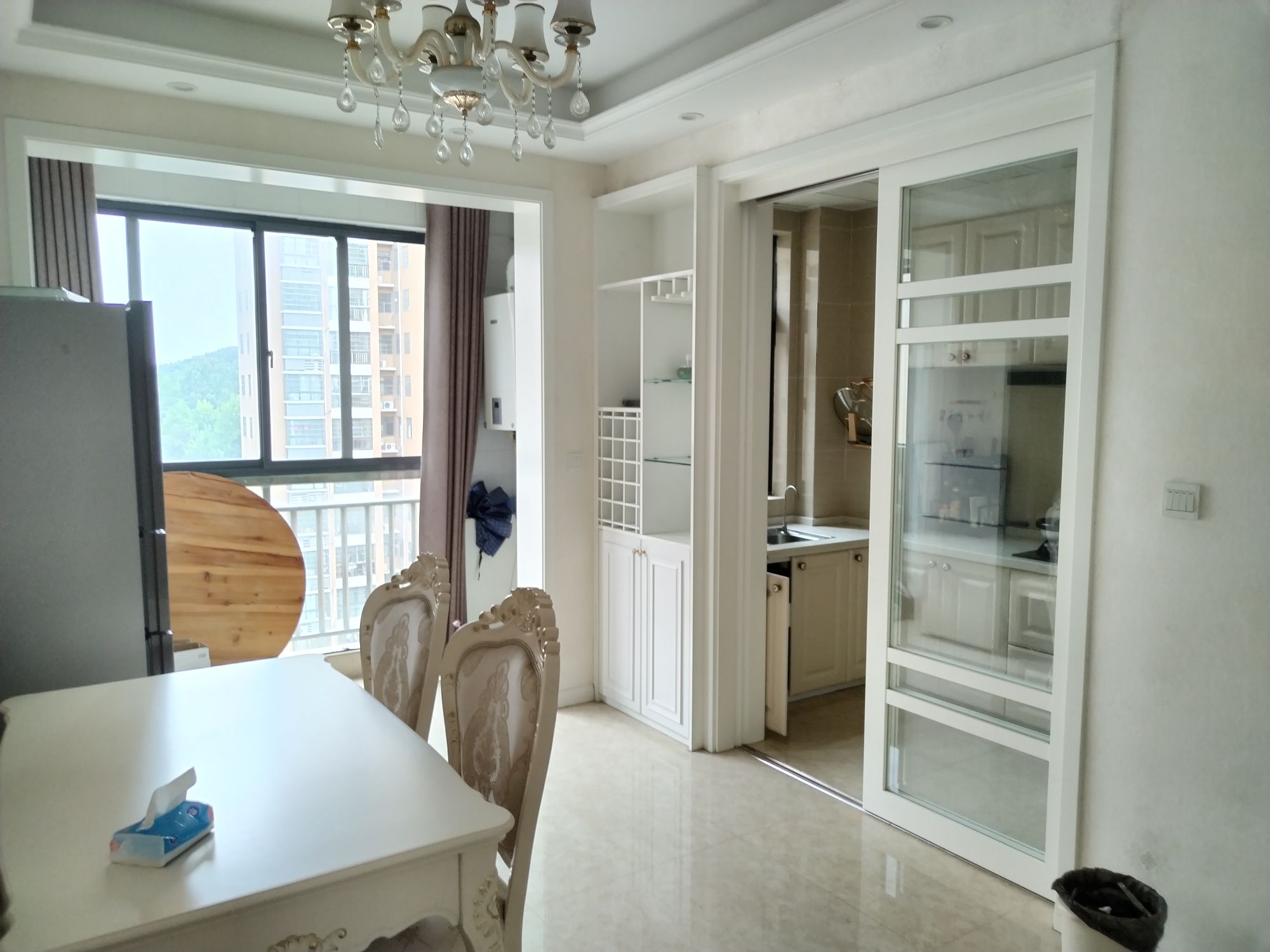 博园南郡·三房两厅两位·9成新·拎包入住报价：52万