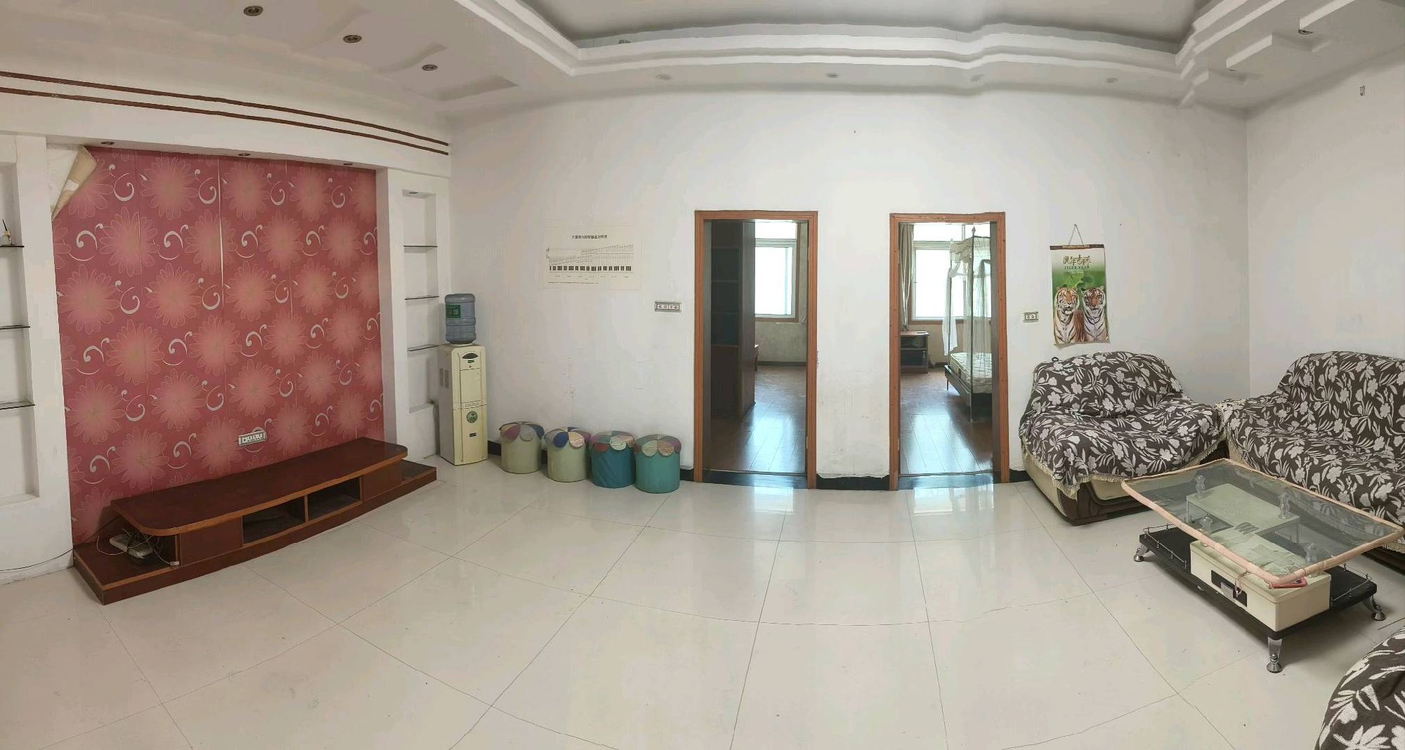 五中旁边陪读房·两室两厅·二楼·出租900/月