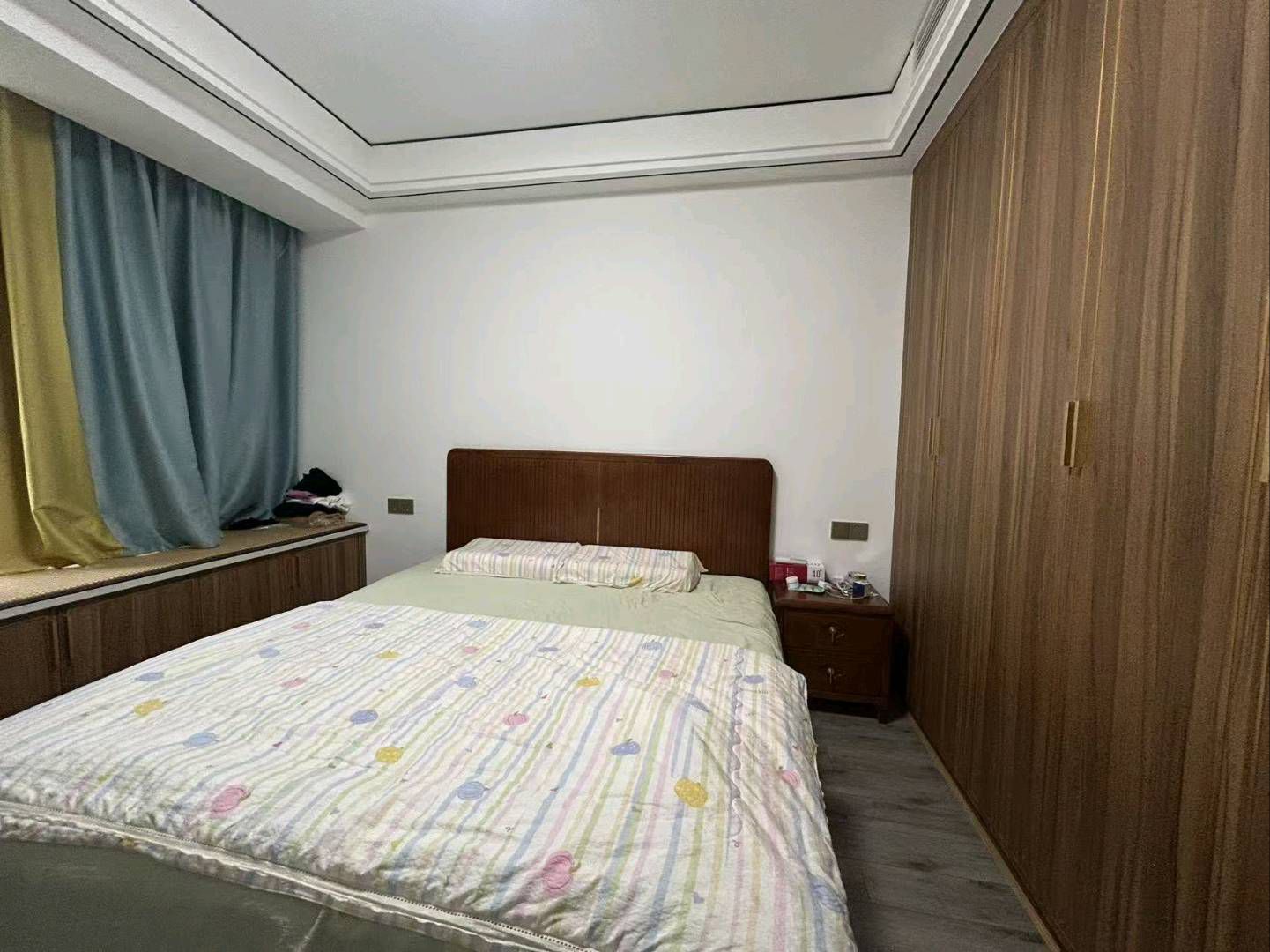 鹏成清华府·121平10楼·边户精装修·20万手付可以拎包入住