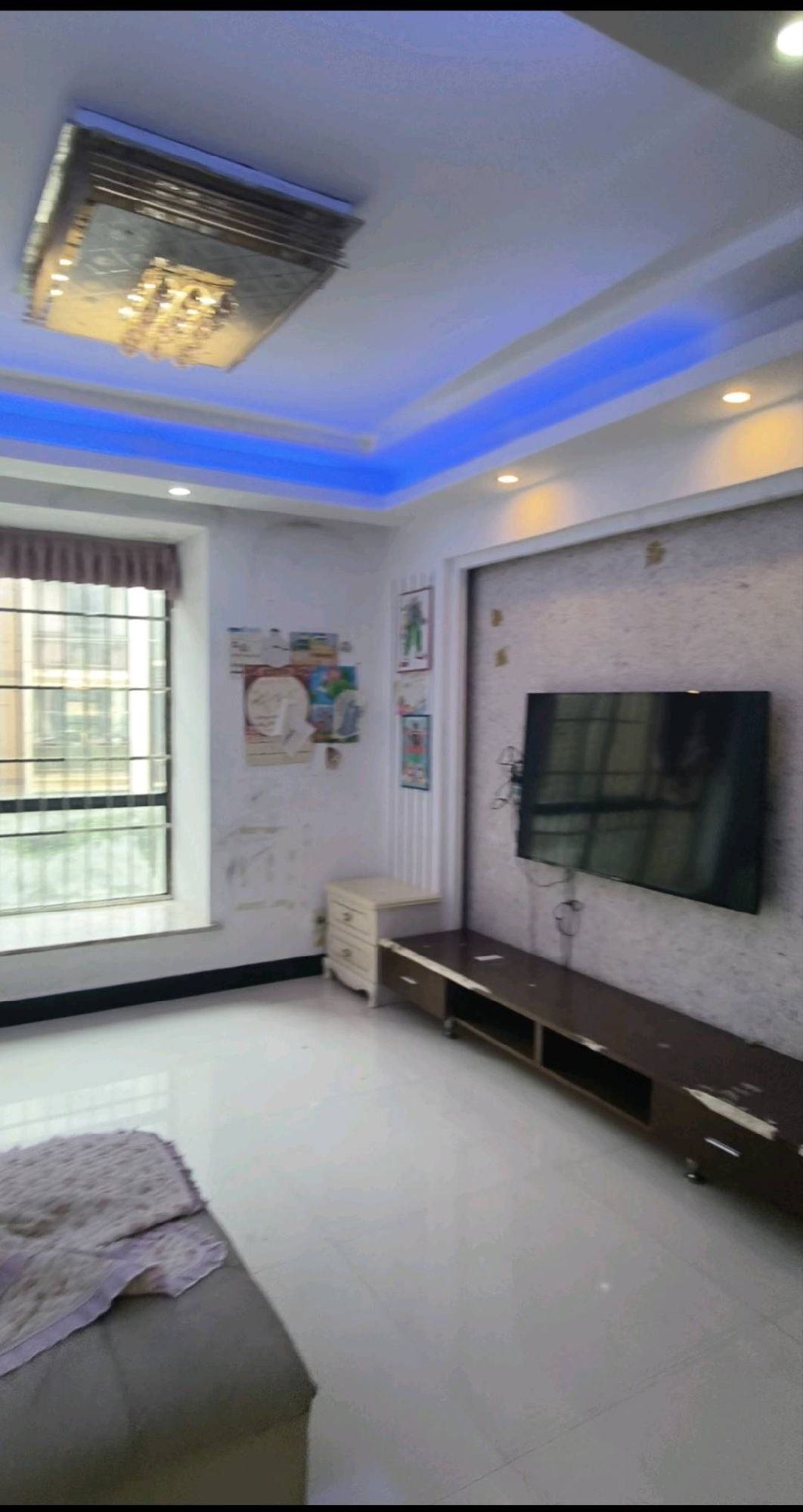 郡都小区一期·116平米·三室两厅一卫·当毛坯房卖33.8万