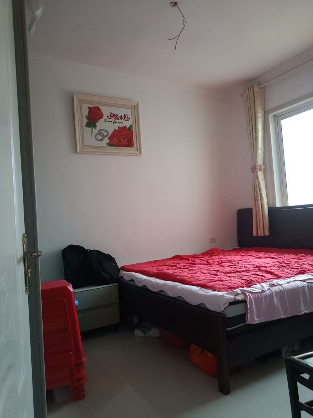 四中·金盾华府两室·88平方·价格22万