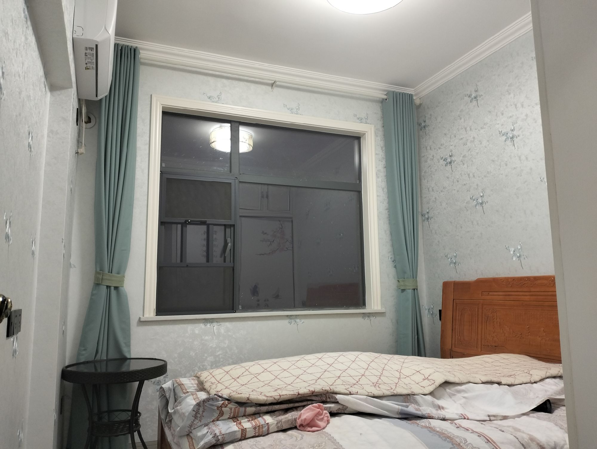 今天降价了·赤壁外滩河景房·去年全新装修的婚房·证满二68万