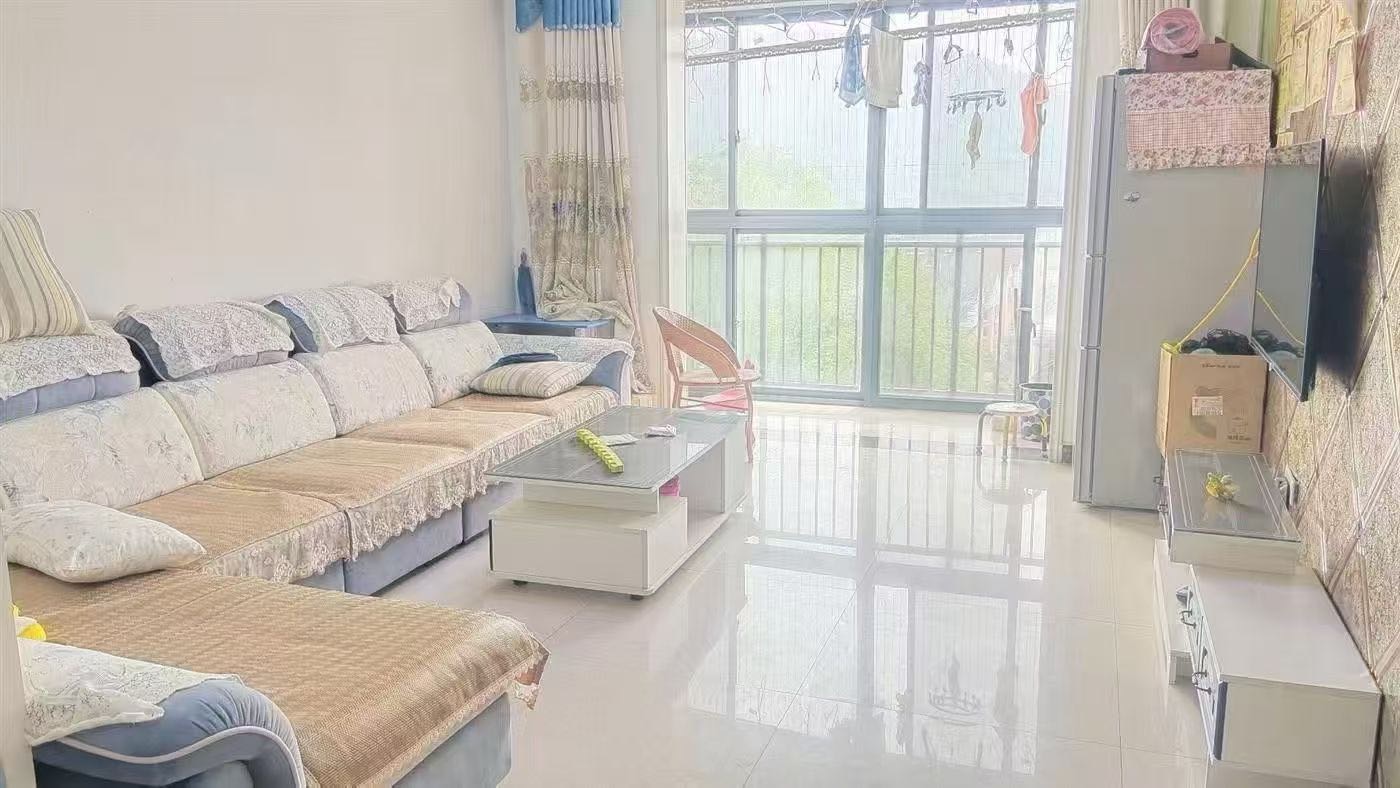 众城国际·三房两厅·户型方正·全新装修·拎包入住报价：39万