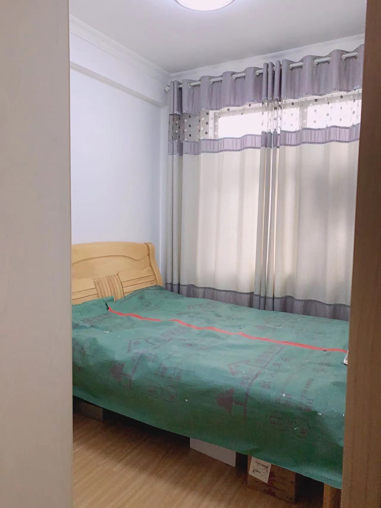 眾城國際·二期兩室兩廳·租1400/月