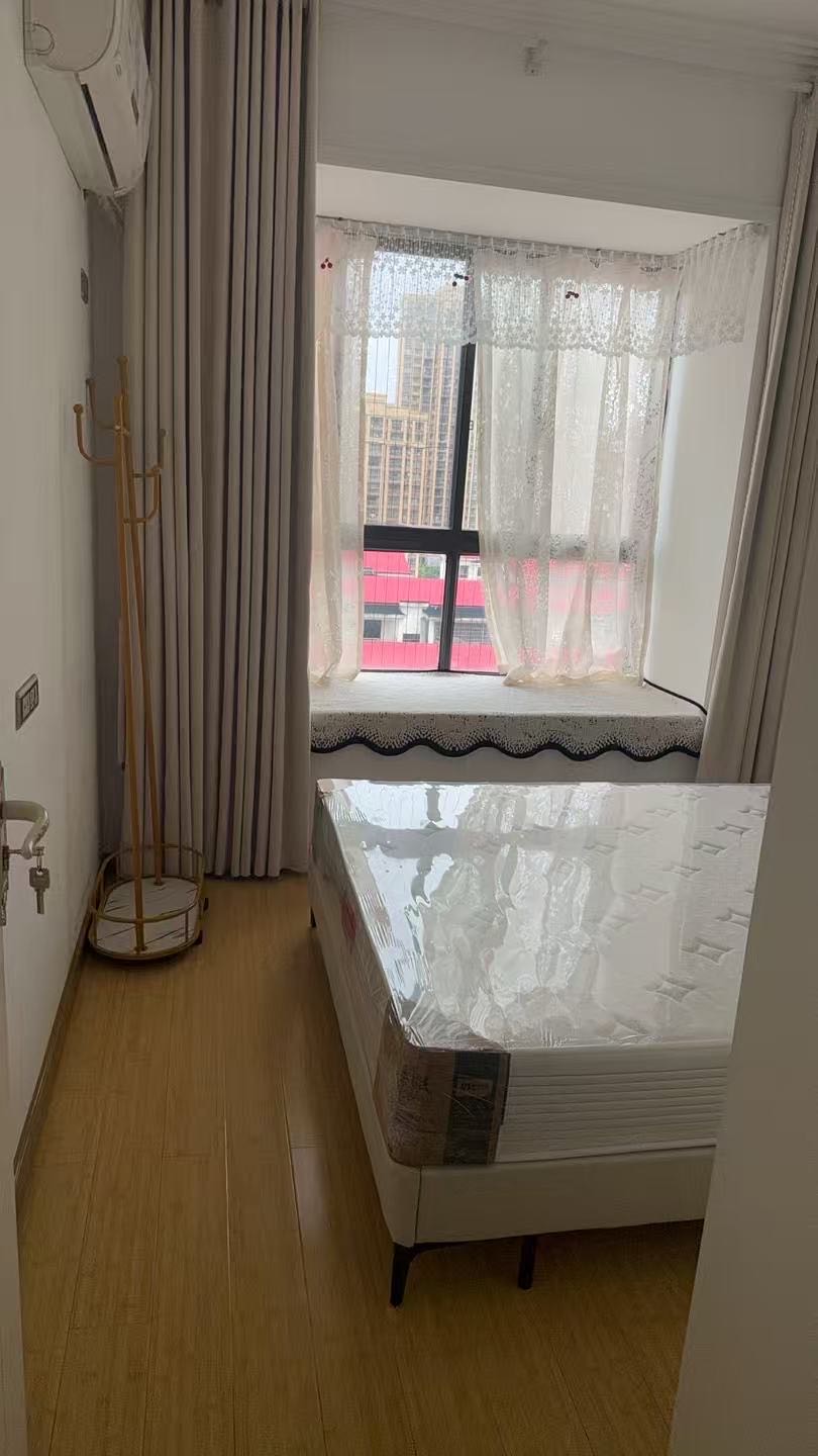 赤壁印象五号公馆·一室一厅·拎包入住/1100月