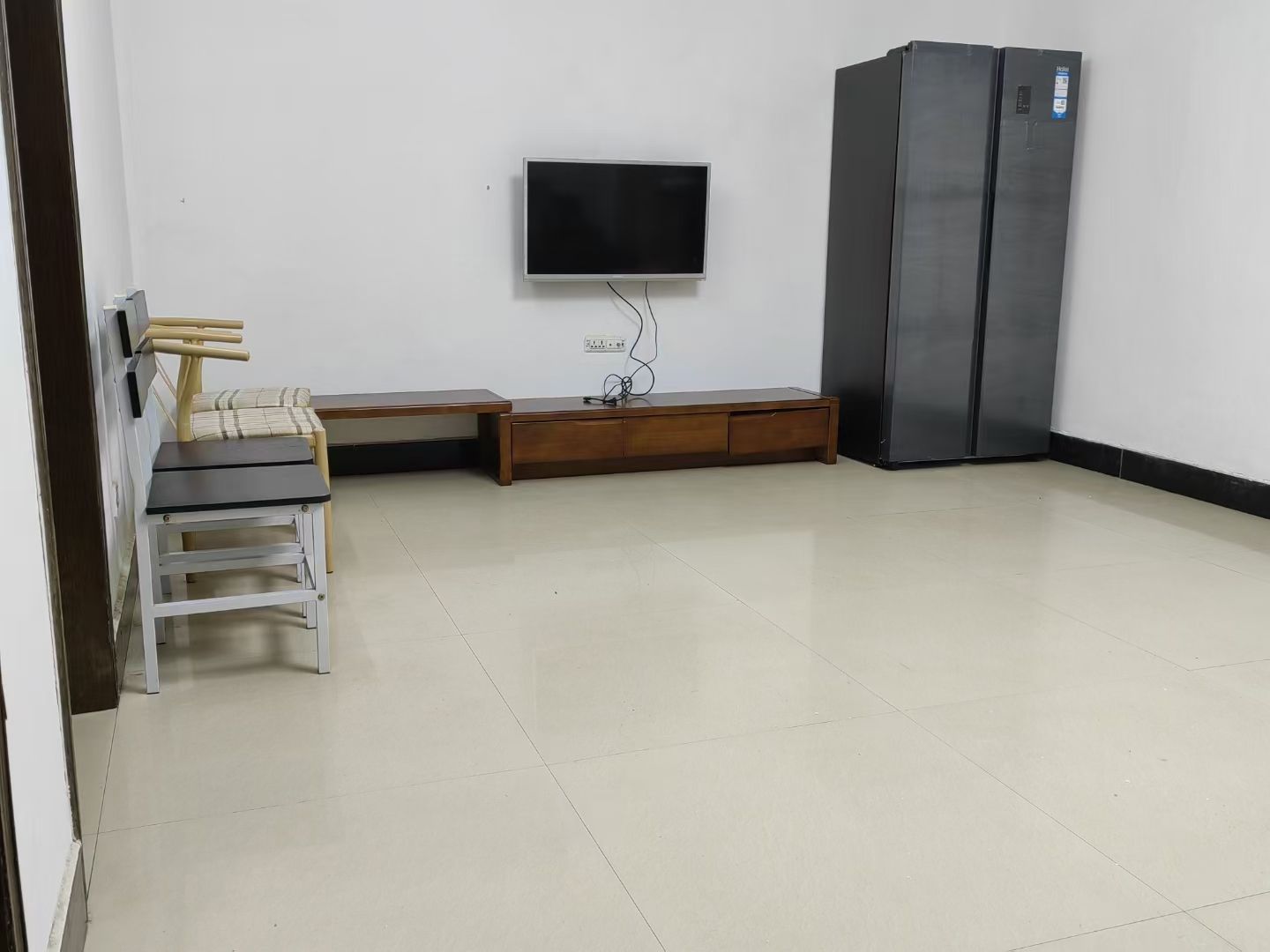 东洲小区精装2室出租1200/月拎包入住