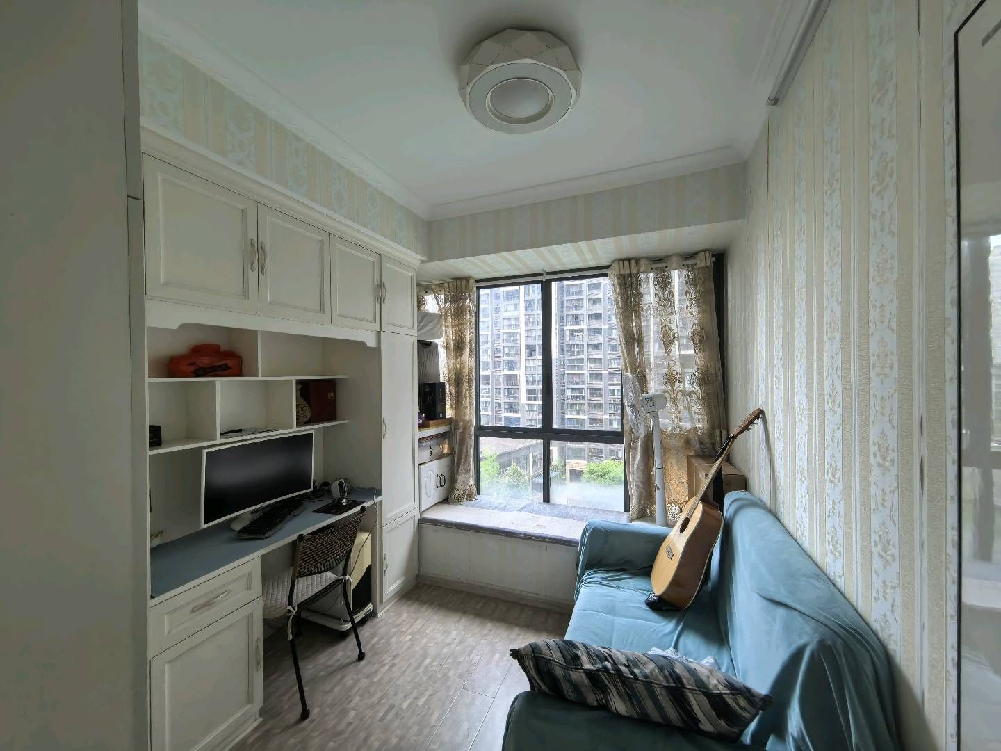 雍景新城·楼栋好位置·118平8成新·诚意出售55万