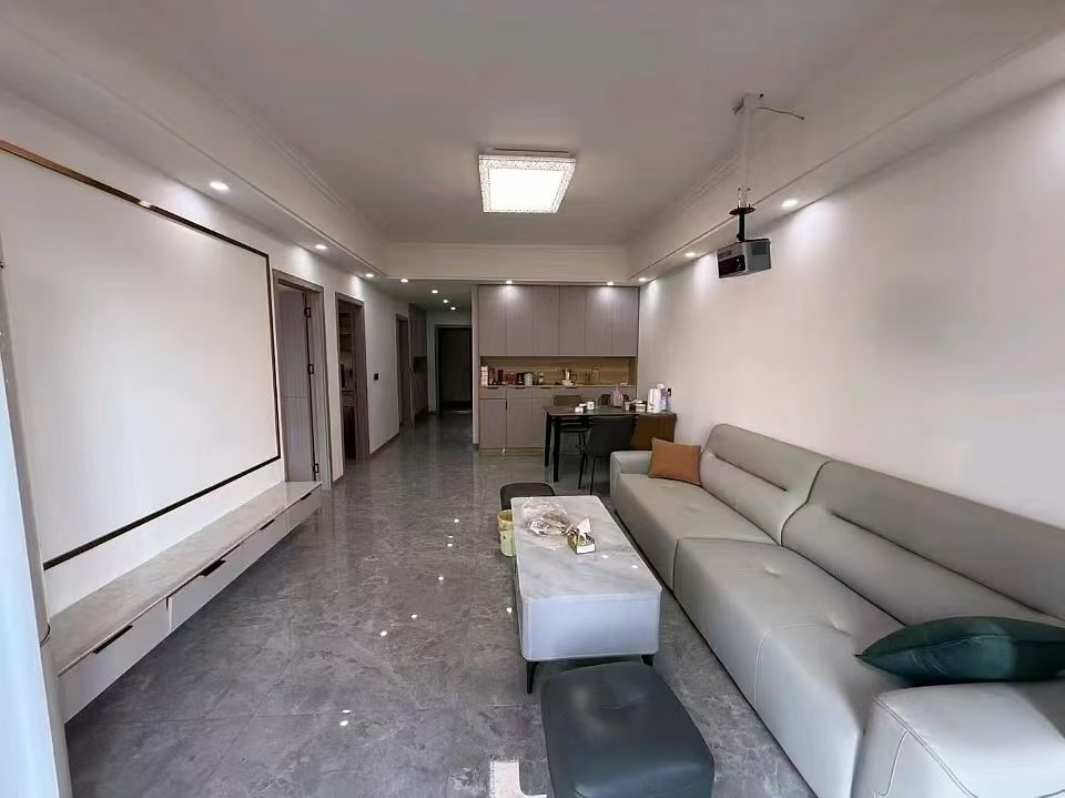 赤壁印象旁·全新装修婚房·拎包入住·价格51万
