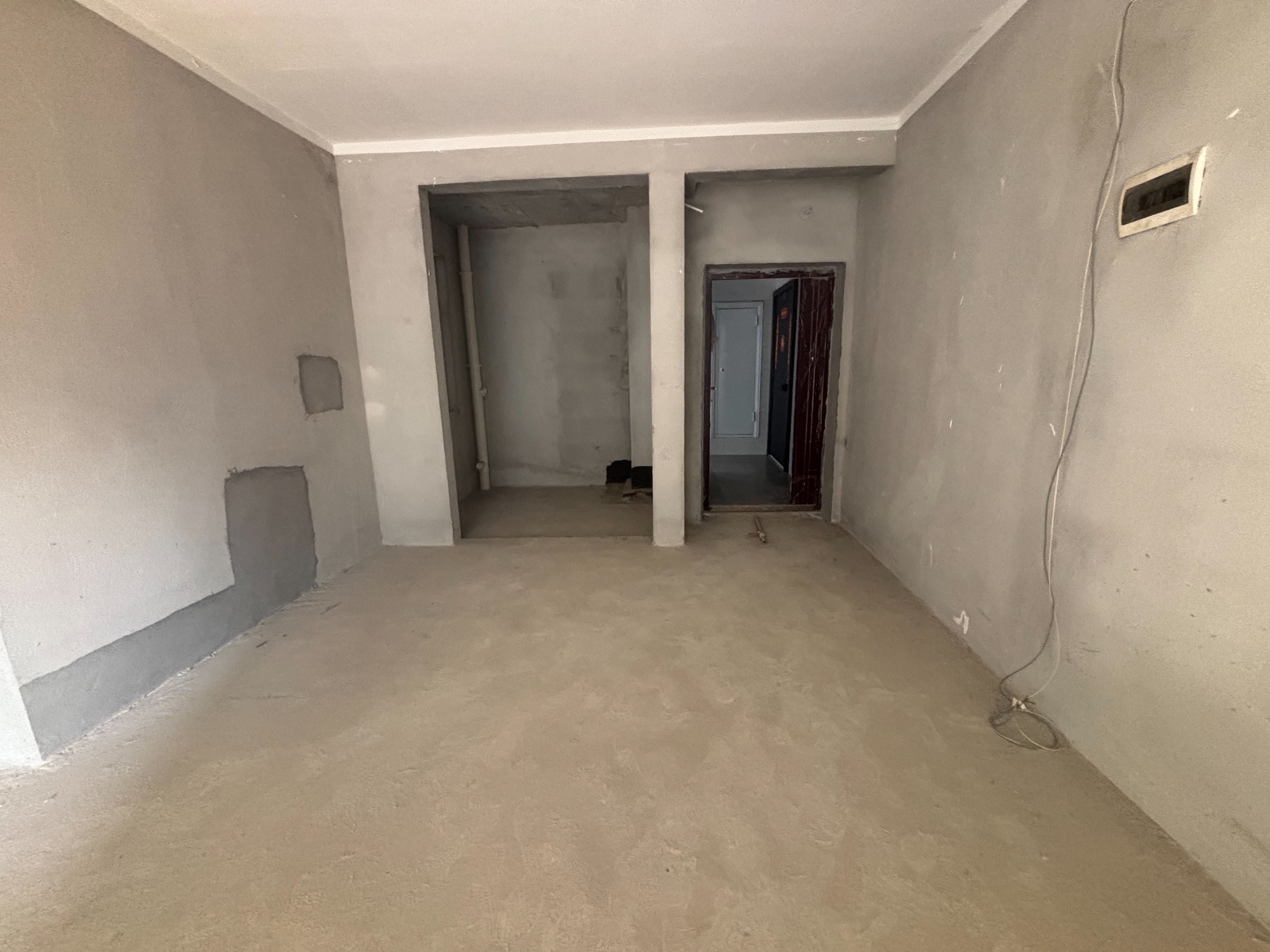 高铁片区次小区鹏城翰林府·112平·3室2厅2卫·证满二