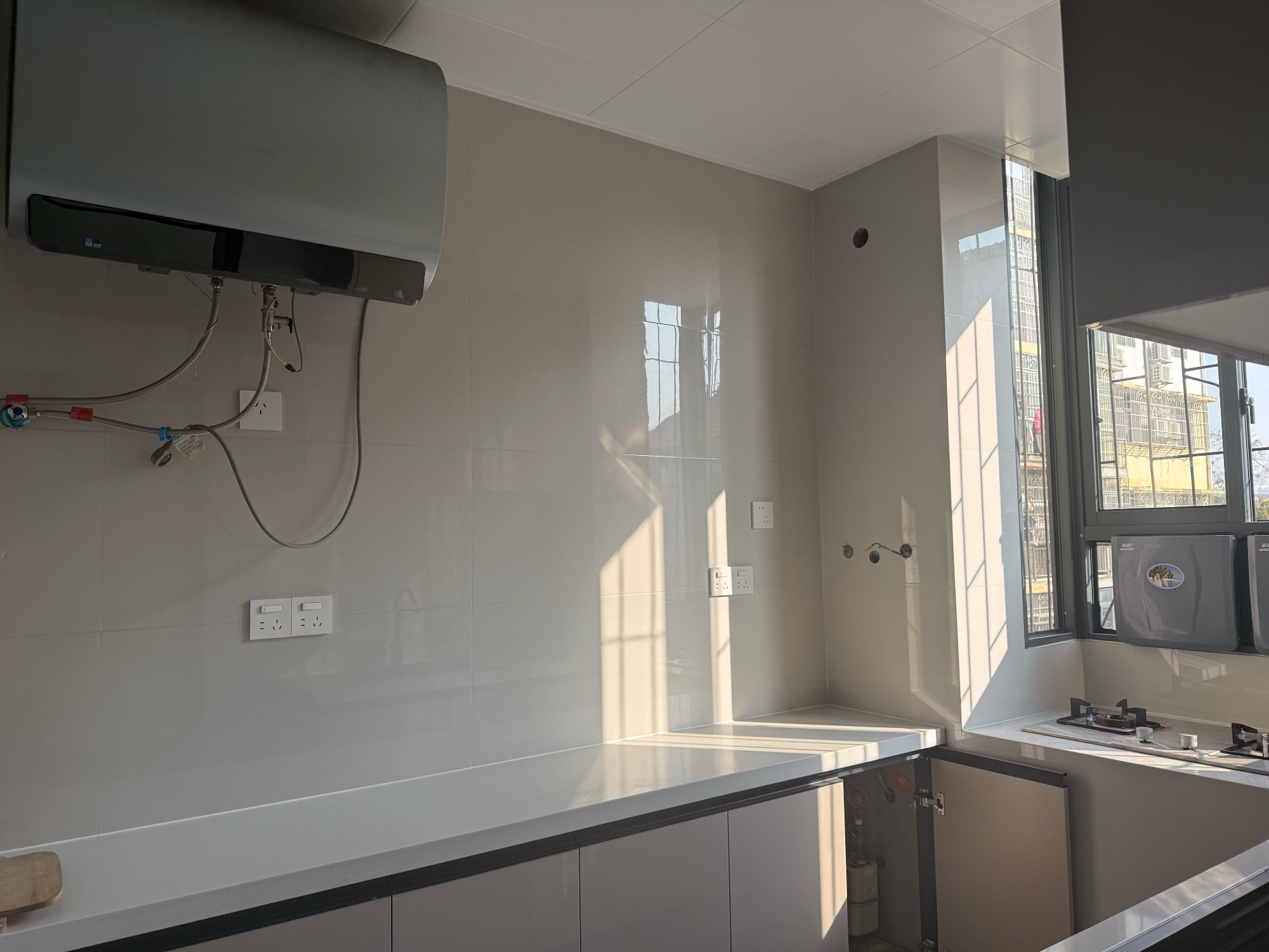 火车站小区·步梯四楼·两室两厅·好房出租1000/月