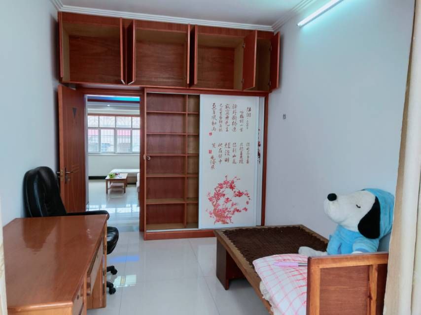 天河花园单位房·4楼·在规划装电梯·122平·三室两厅40万包过户