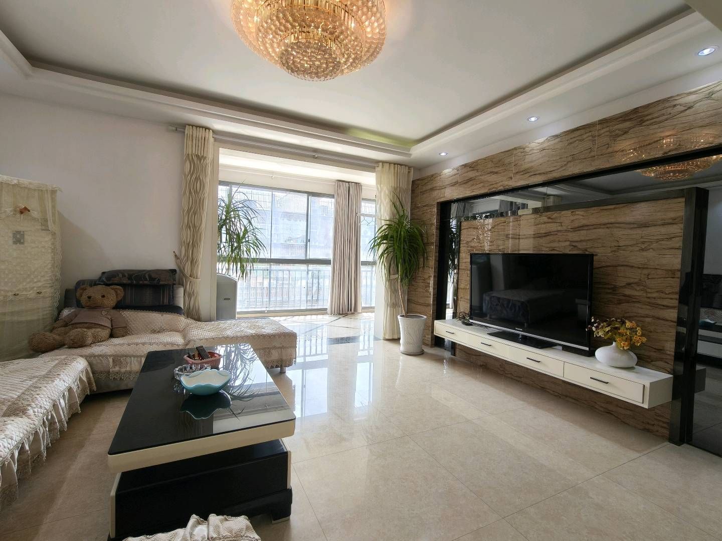 公安局单位房·143平方·精装修·步梯3楼急售