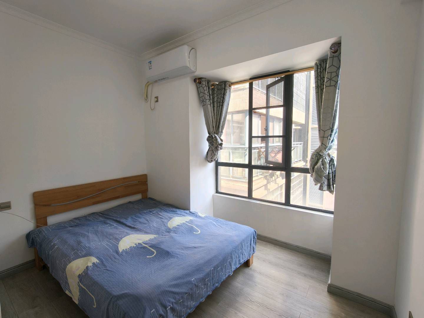 景峰尚城·两室两厅·拎包入住·带家电家私38万