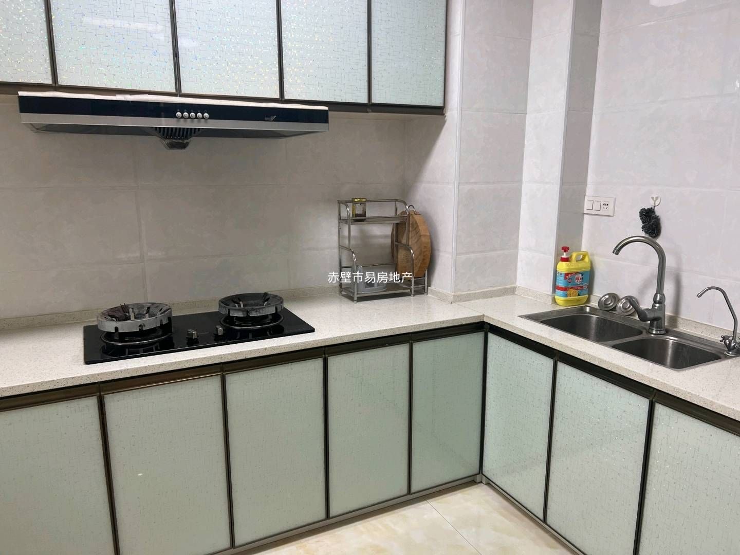 丰业盛世·精装修两居室·可以拎包入住1600/月