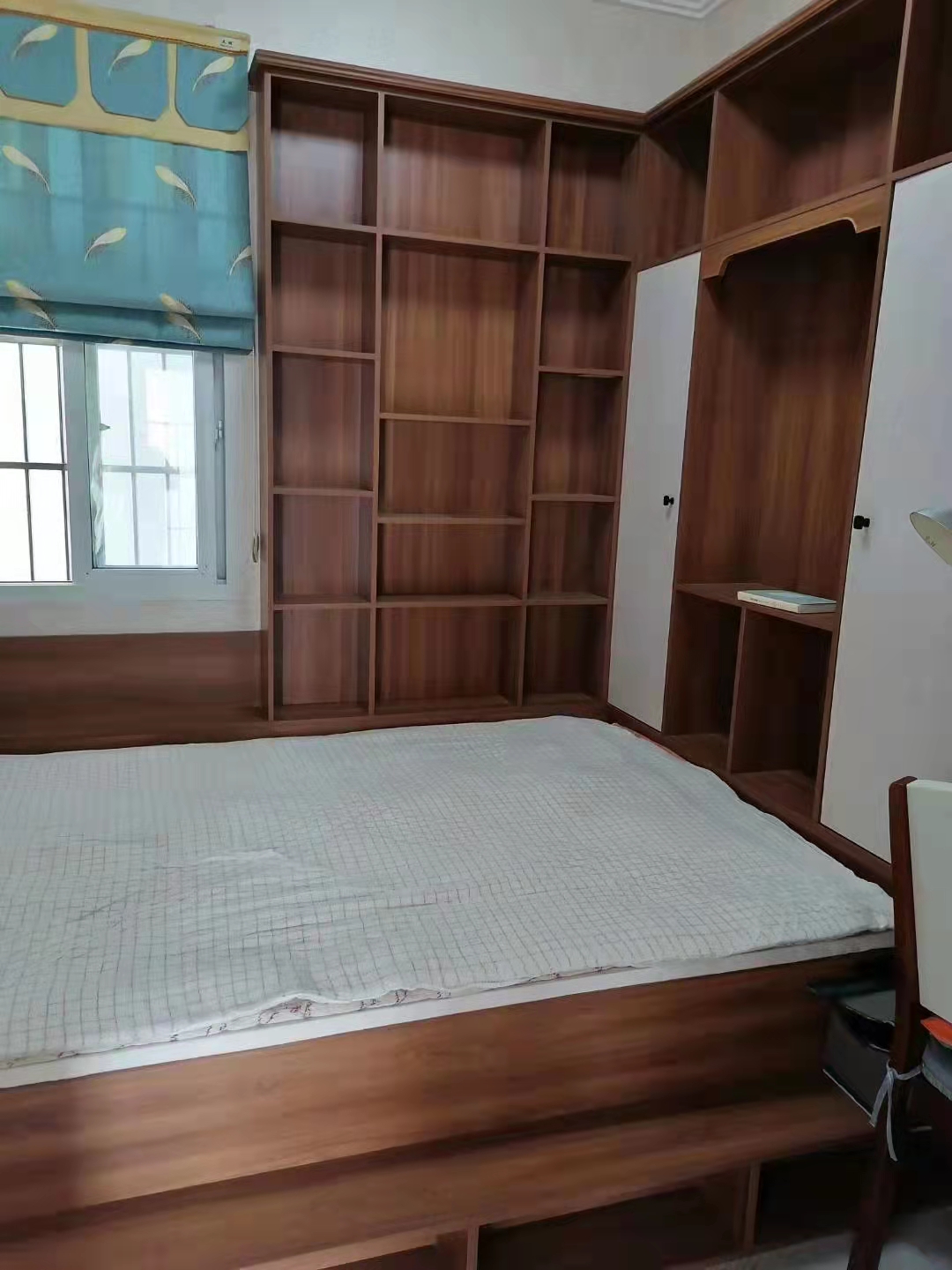 银河花园城精装2室1厅出租1300/月拎包入住