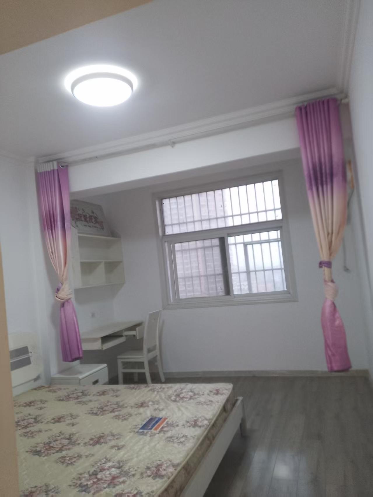 一桥·威泰国际·电梯房·两室两厅·93平方·拎包入住·报价：32万