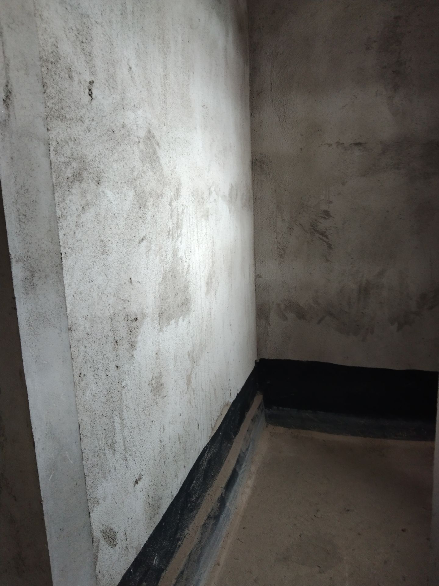 立嘉城豪园·三室两厅两卫·电梯房·户型朝南·房东诚意出售一口价35万