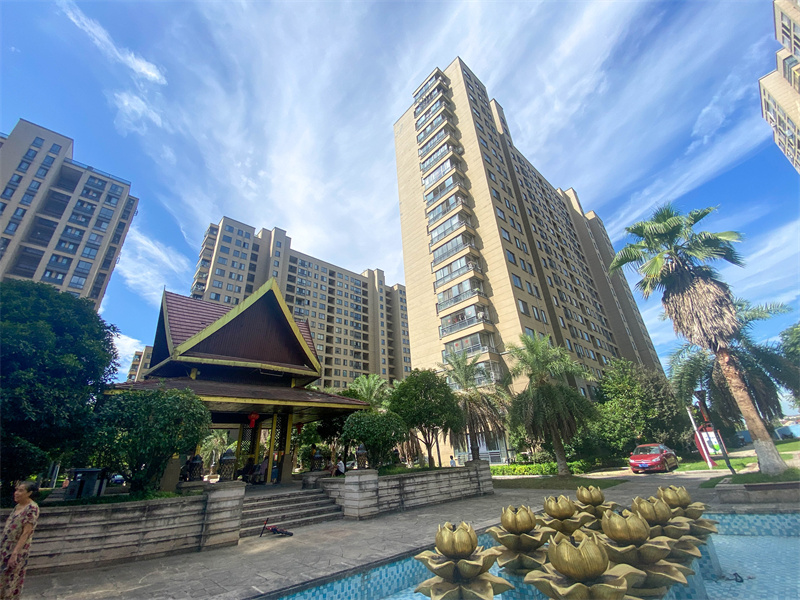 有一种理想生活，叫住进赤壁·凤凰城的夏天 | 全龄实景现房