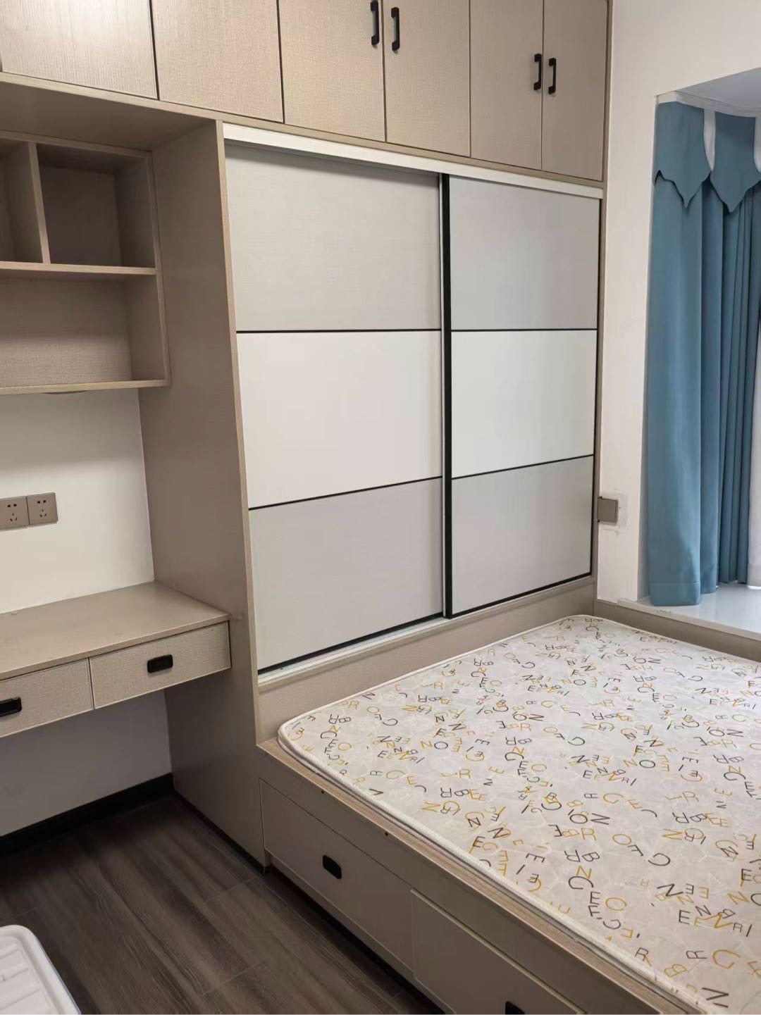 平安家园·精装修自住房·两室两厅·出租1500/月