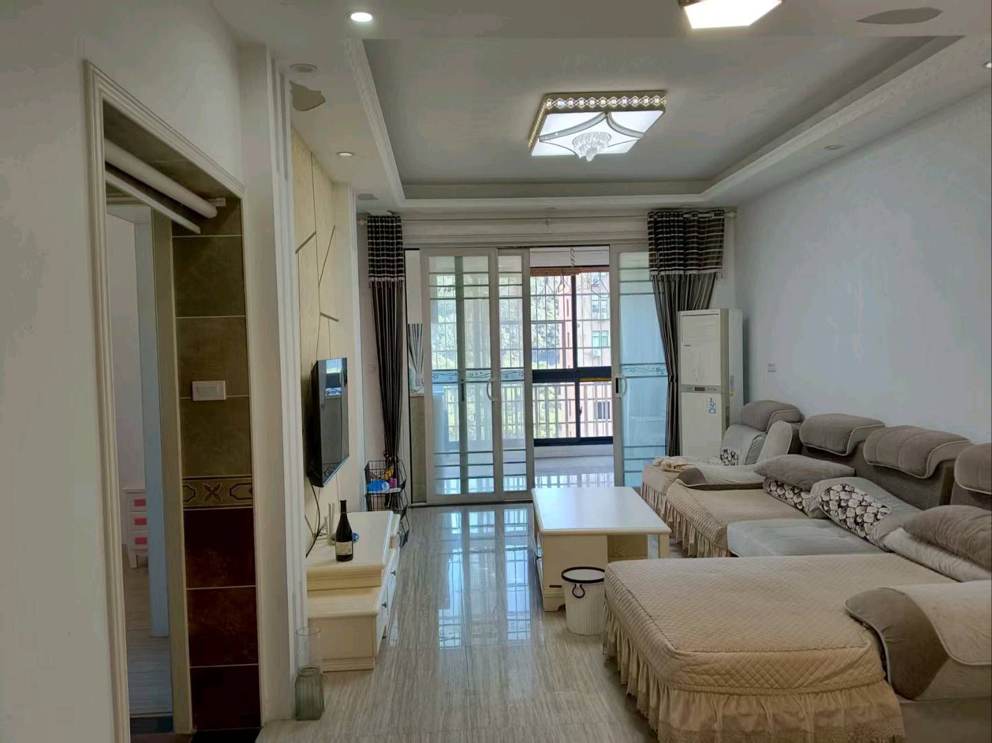 博园澜郡·精装修三居室·出租1700/月