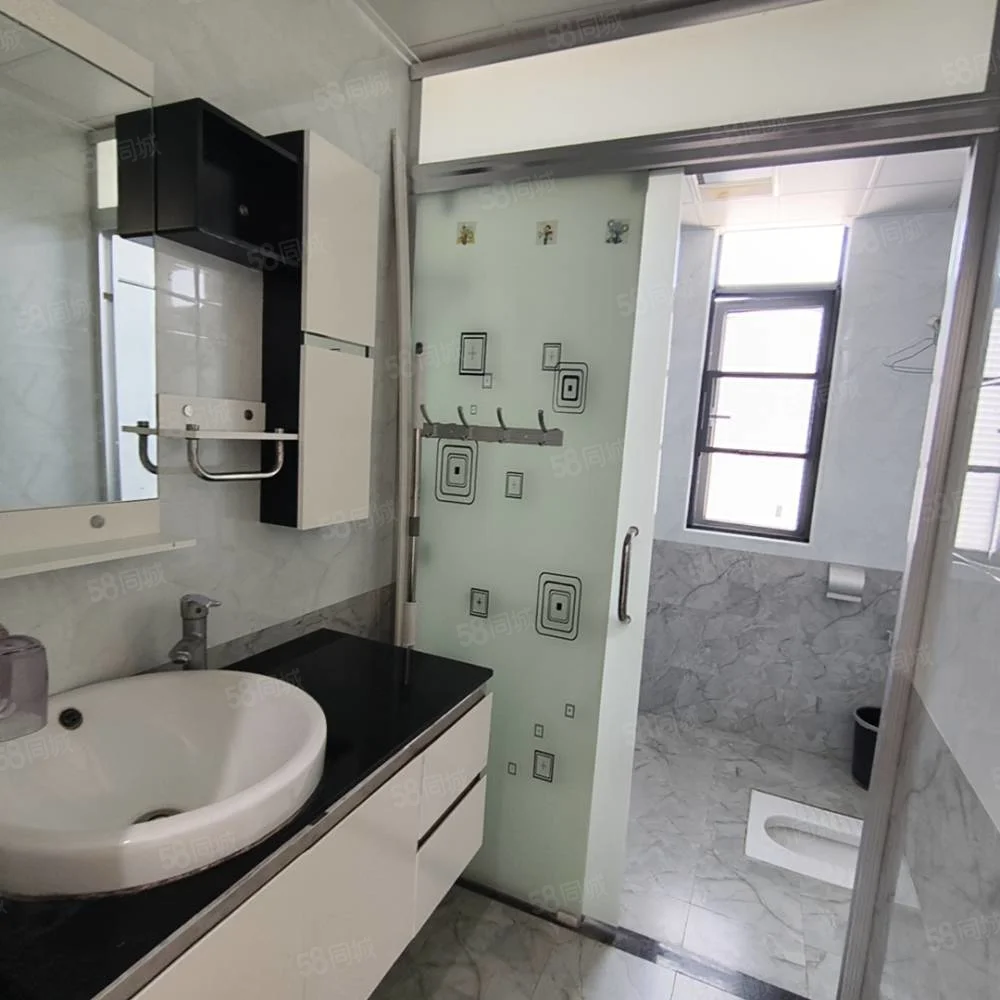 五小·电力三期·三室两厅·周边配套齐全·拎包入住·49万